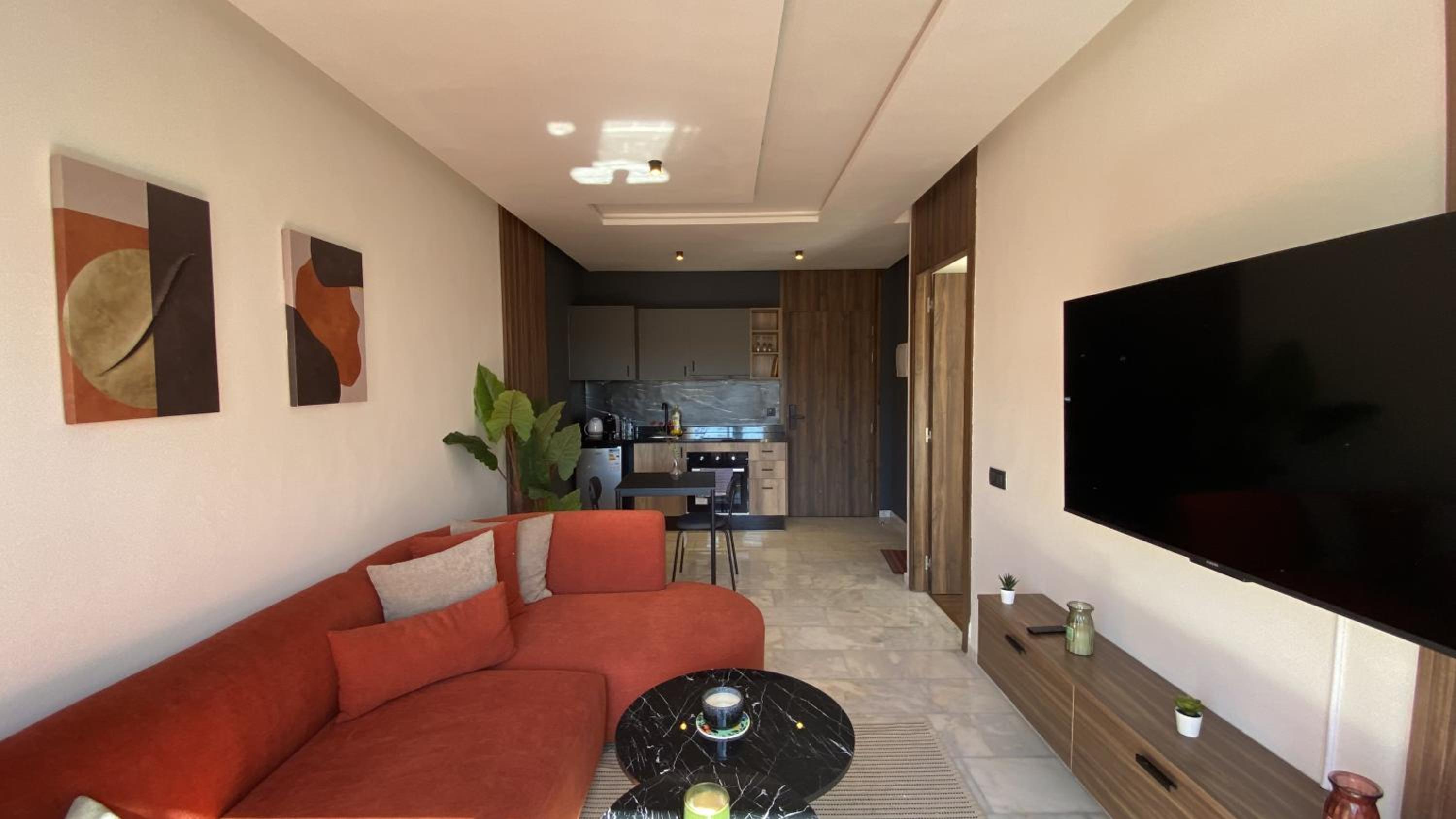 Modern & Fully equipped 1BDR Flats in Palmiers Central Casablanca with Terrace & Parking