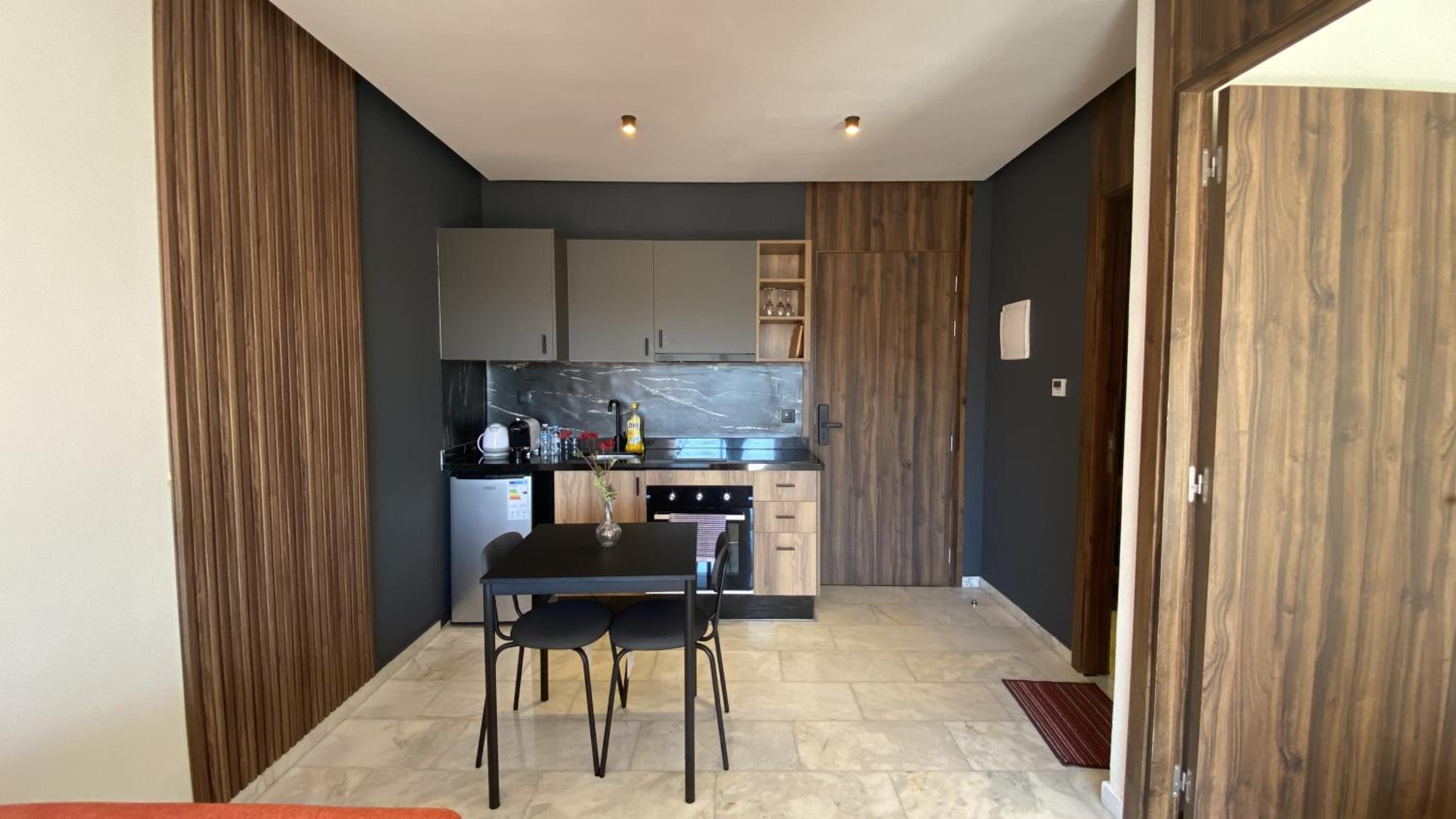 Modern & Fully equipped 1BDR Flats in Palmiers Central Casablanca with Terrace & Parking