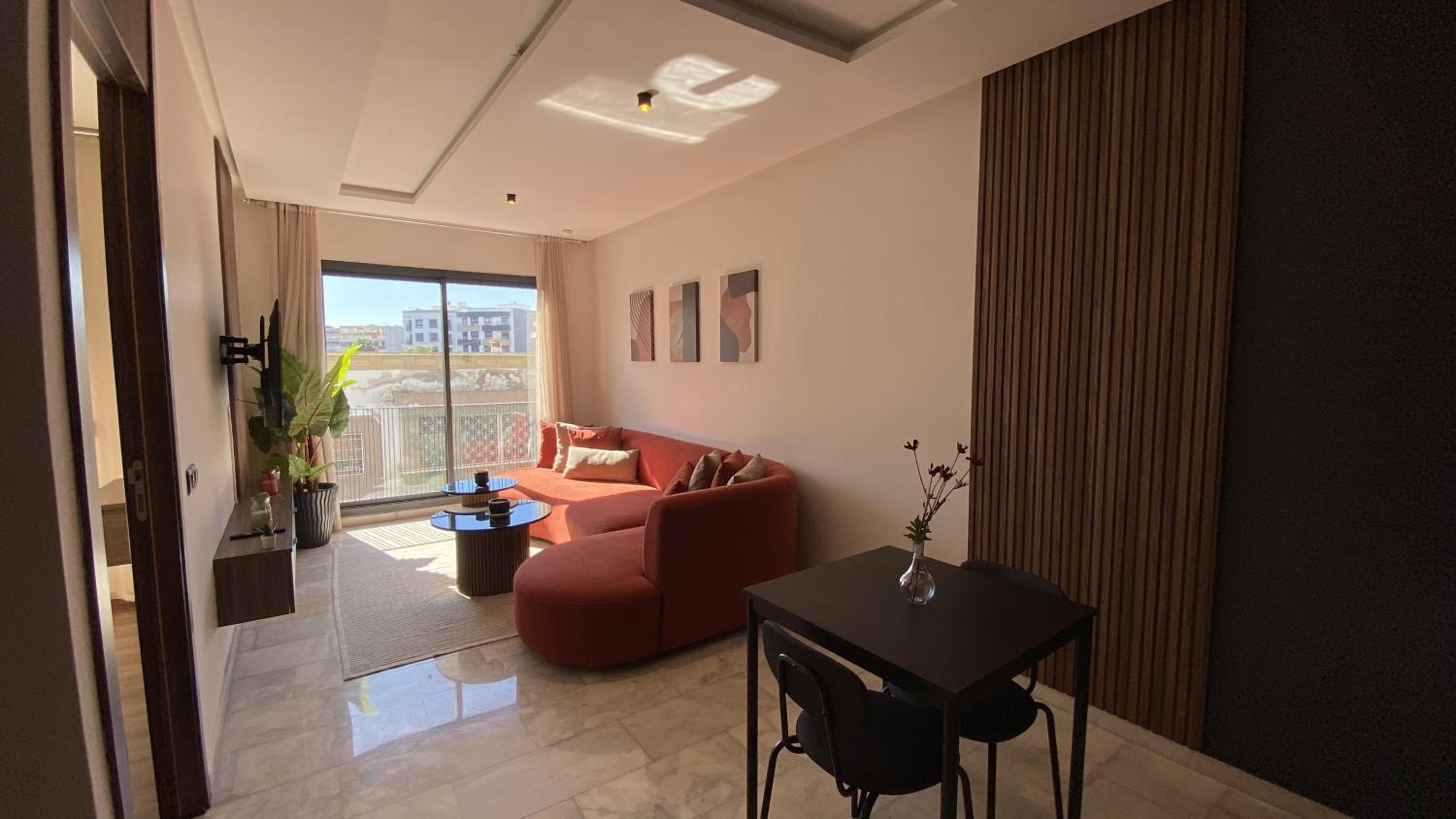 Modern & Fully equipped 1BDR Flats in Palmiers Central Casablanca with Terrace & Parking