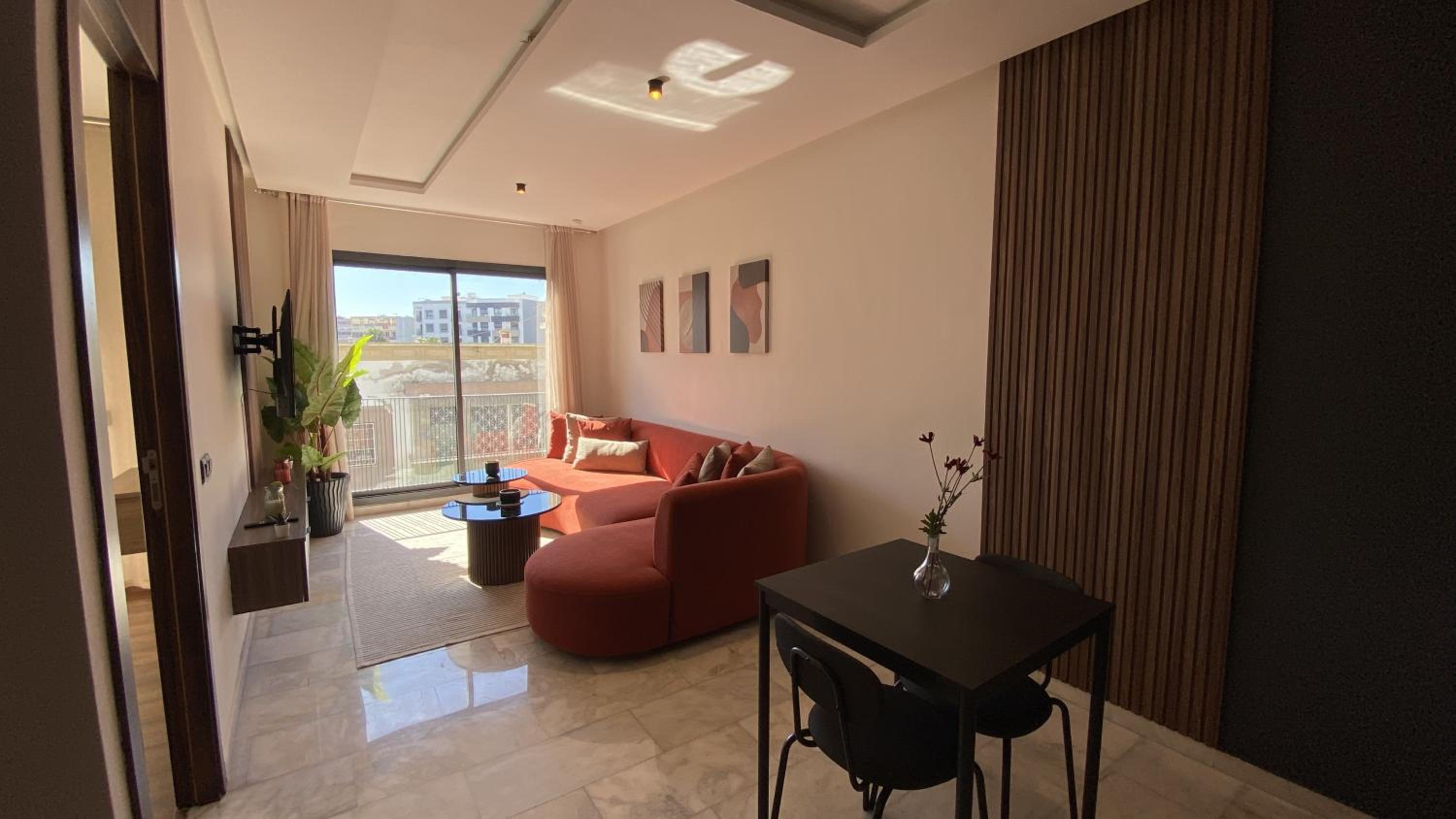 Modern & Fully equipped 1BDR Flats in Palmiers Central Casablanca with Terrace & Parking