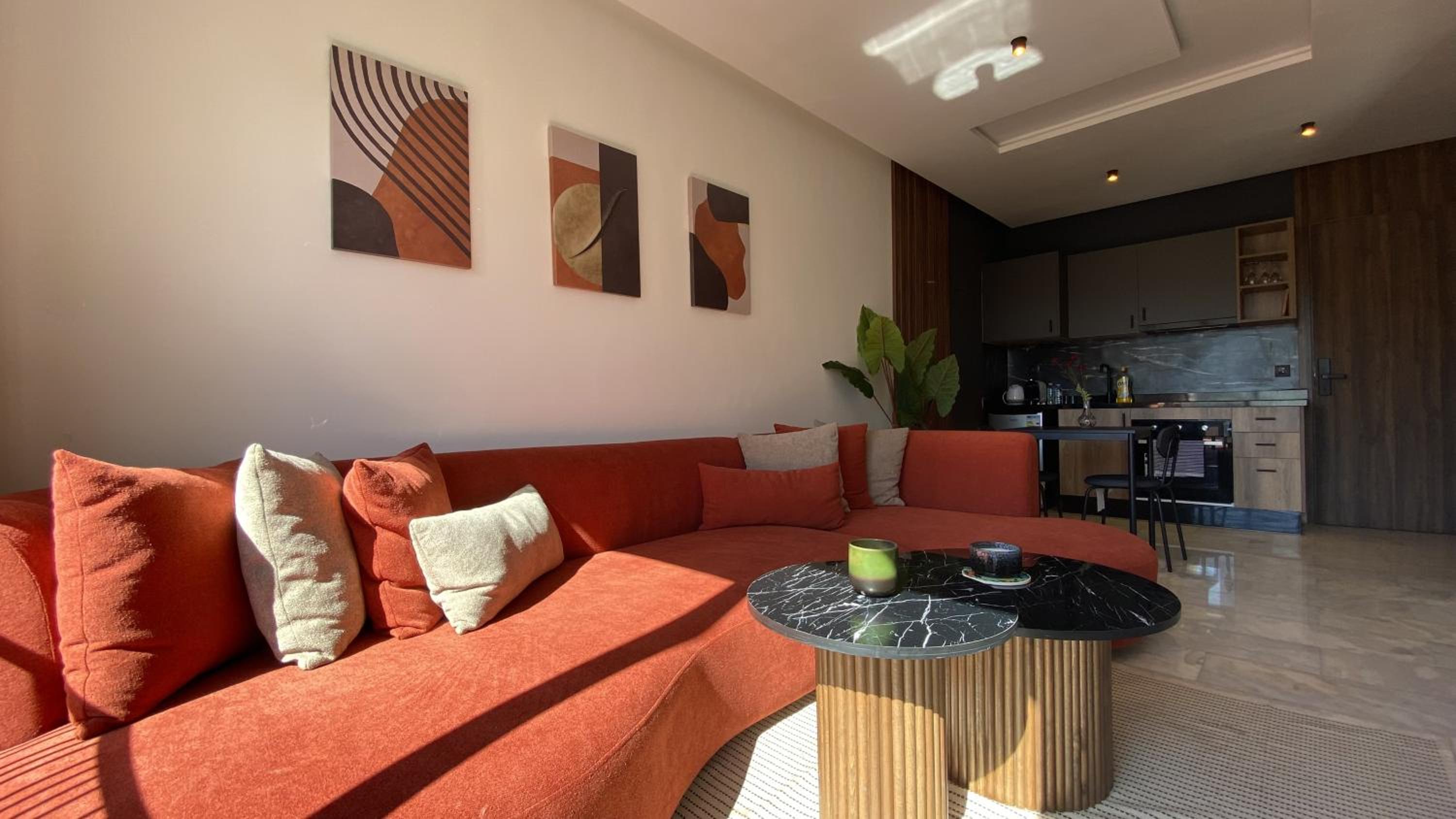 Modern & Fully equipped 1BDR Flats in Palmiers Central Casablanca with Terrace & Parking