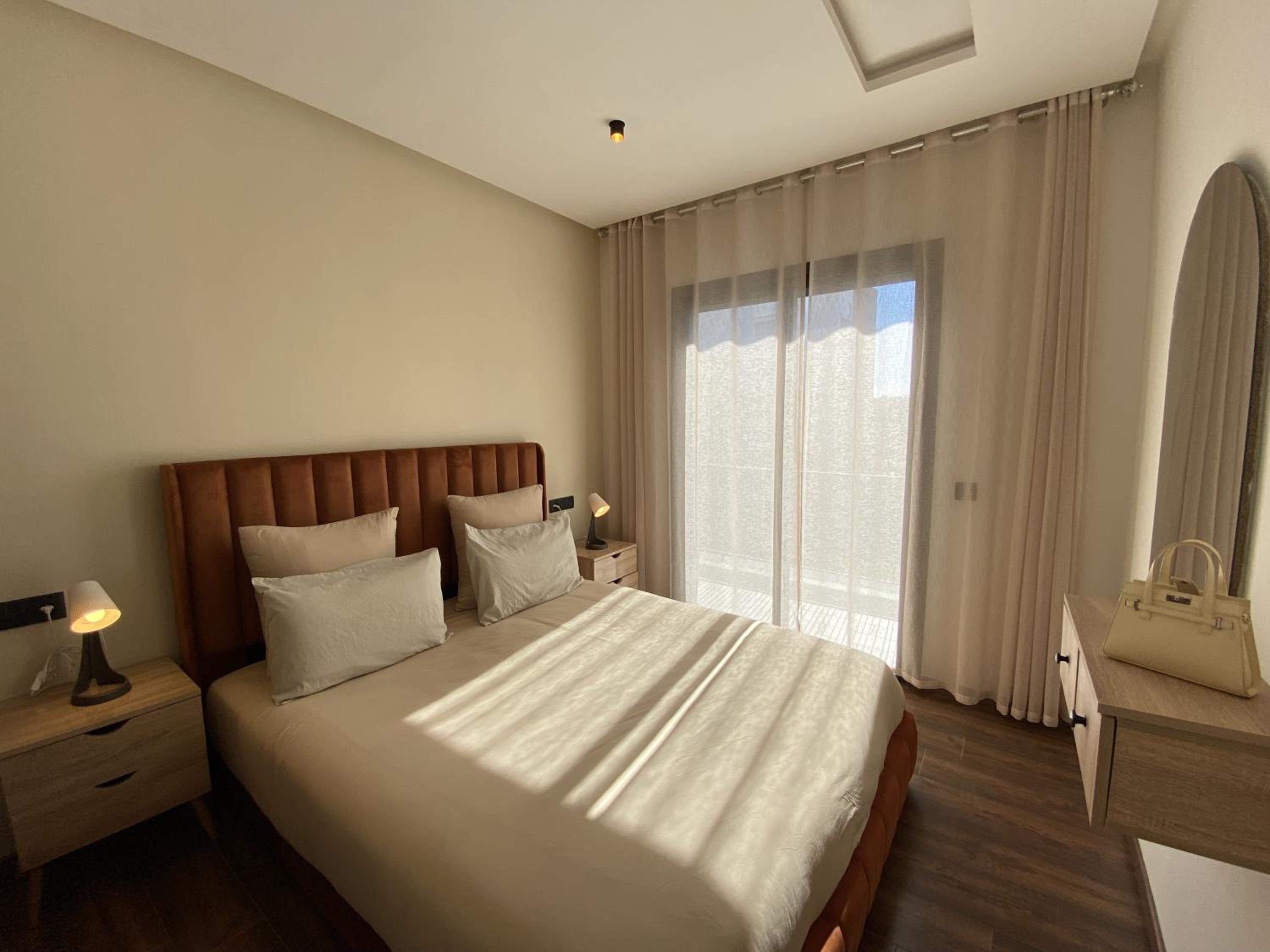 Modern & Fully equipped 1BDR Flats in Palmiers Central Casablanca with Terrace & Parking