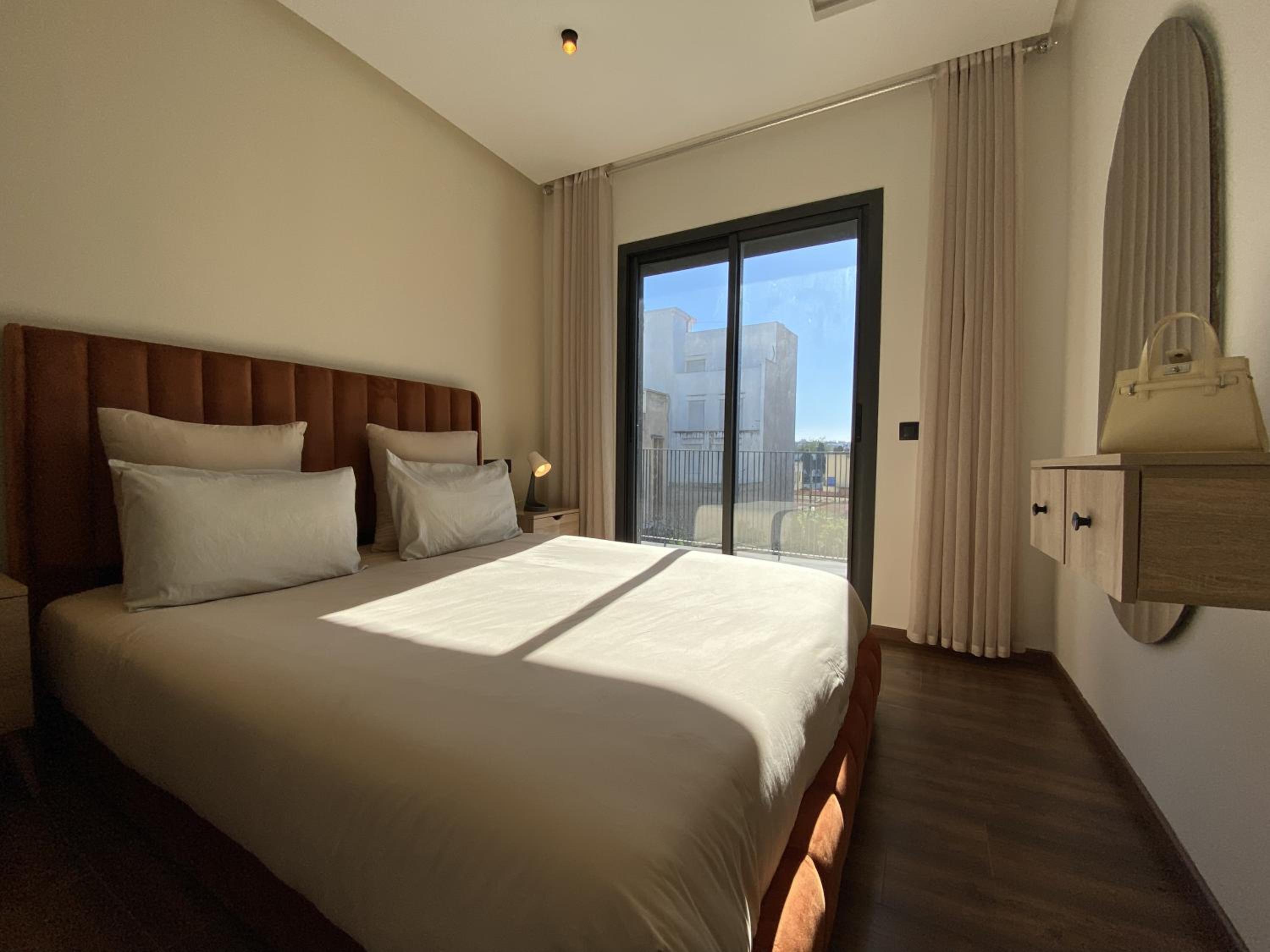 Modern & Fully equipped 1BDR Flats in Palmiers Central Casablanca with Terrace & Parking