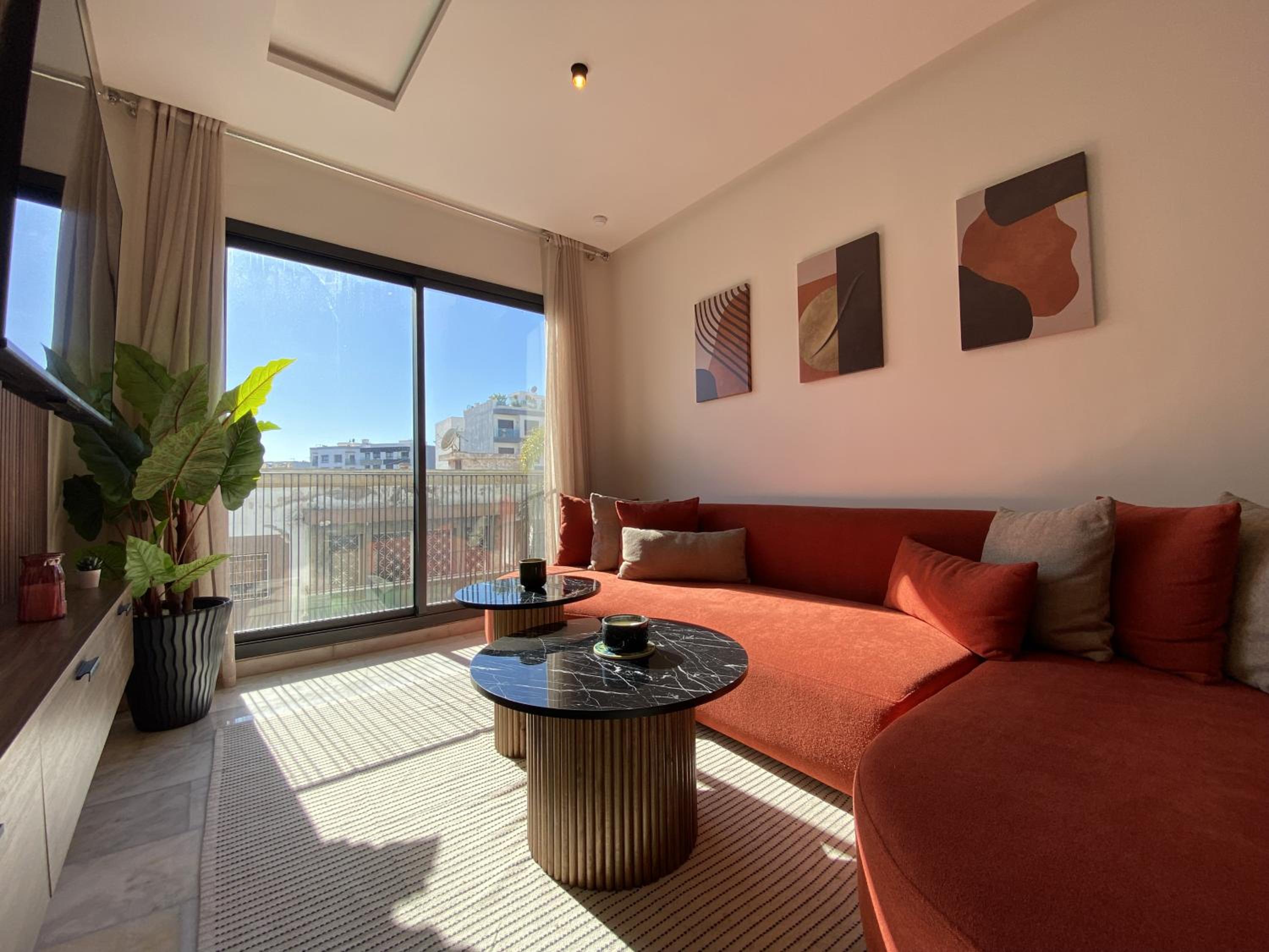 Modern & Fully equipped 1BDR Flats in Palmiers Central Casablanca with Terrace & Parking