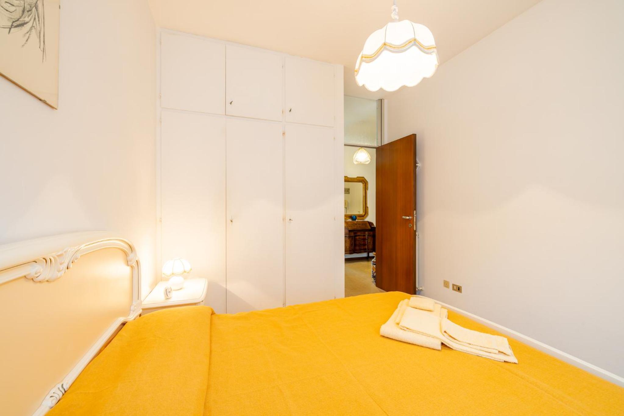 Mina House - Appartamento Fronte Mare con Ampia Terrazza e Garage