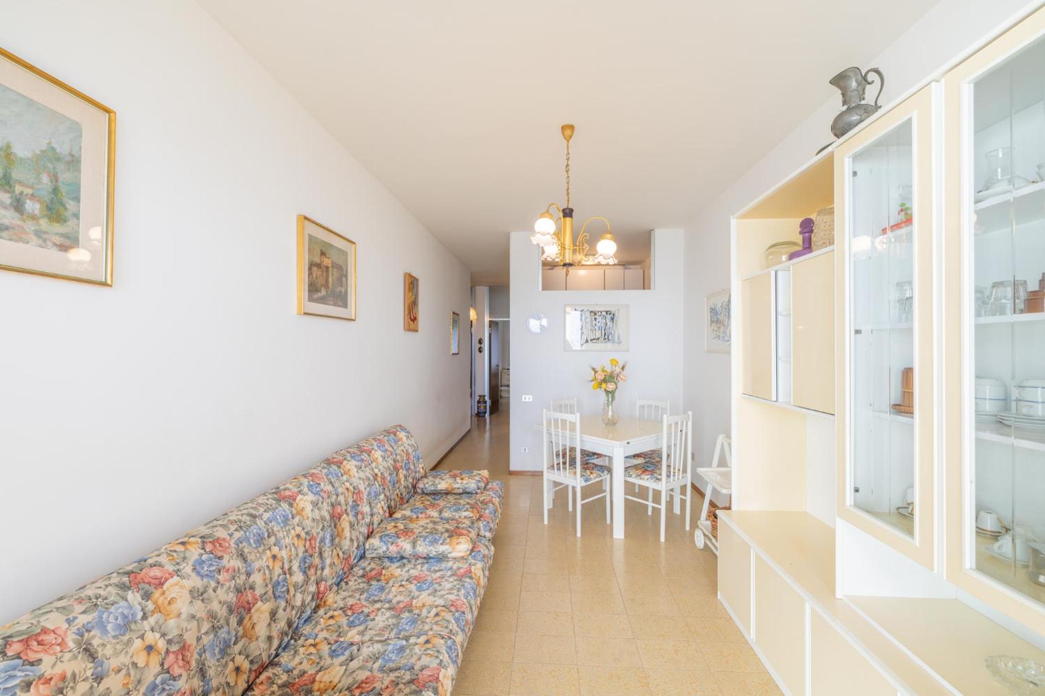 Mina House - Appartamento Fronte Mare con Ampia Terrazza e Garage