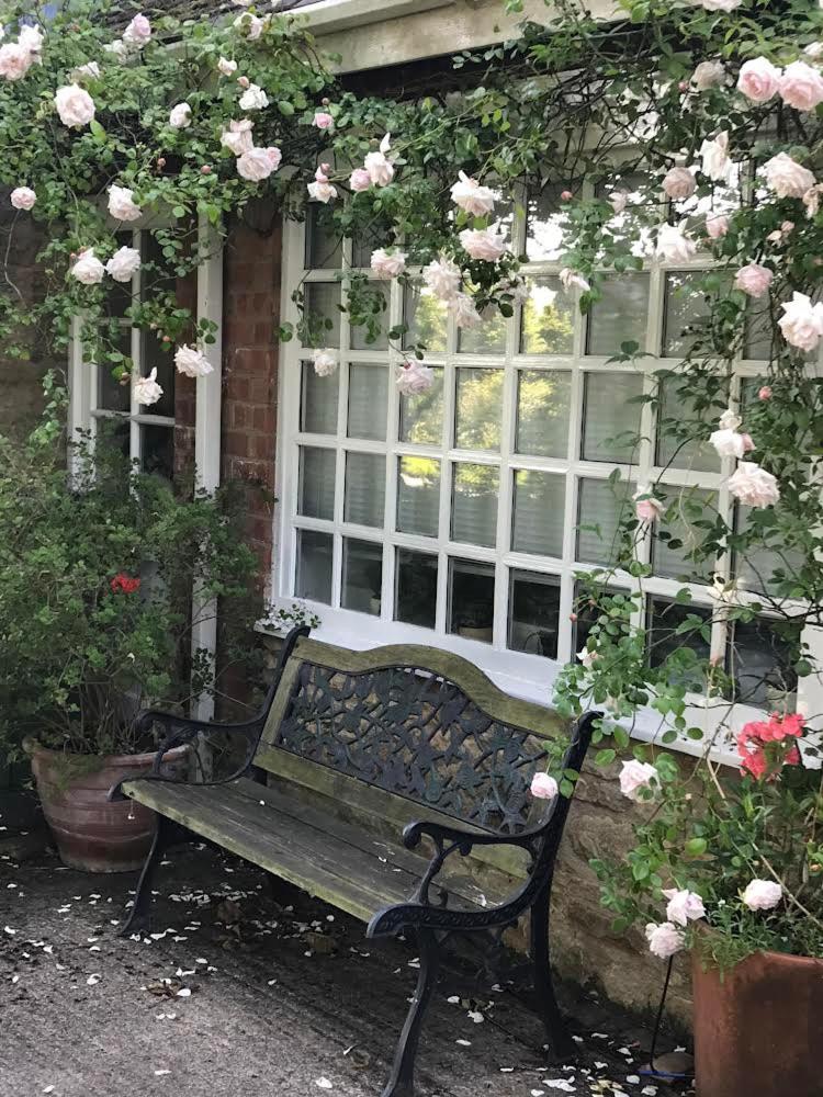 Four Seasons Cottage - in the Cotswolds