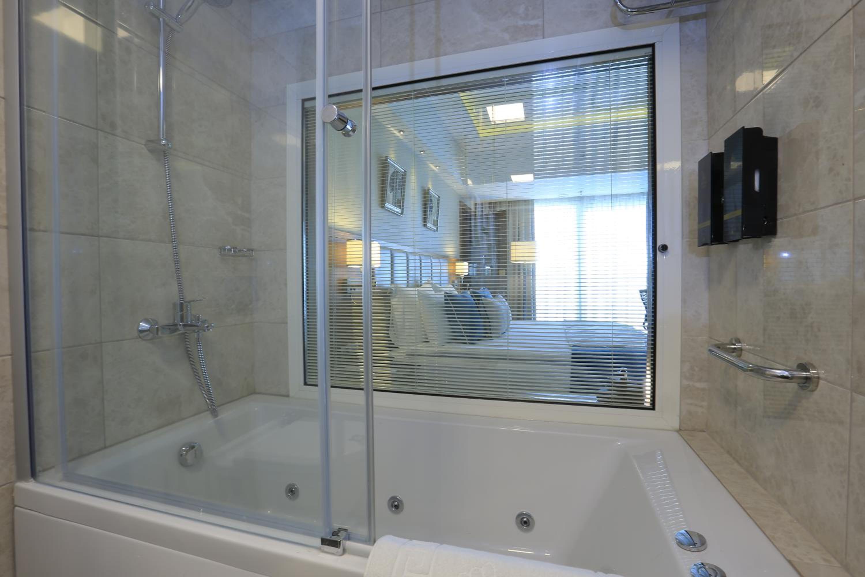Best Western Premier Karsiyaka Convention & Spa Hotel - Image 106