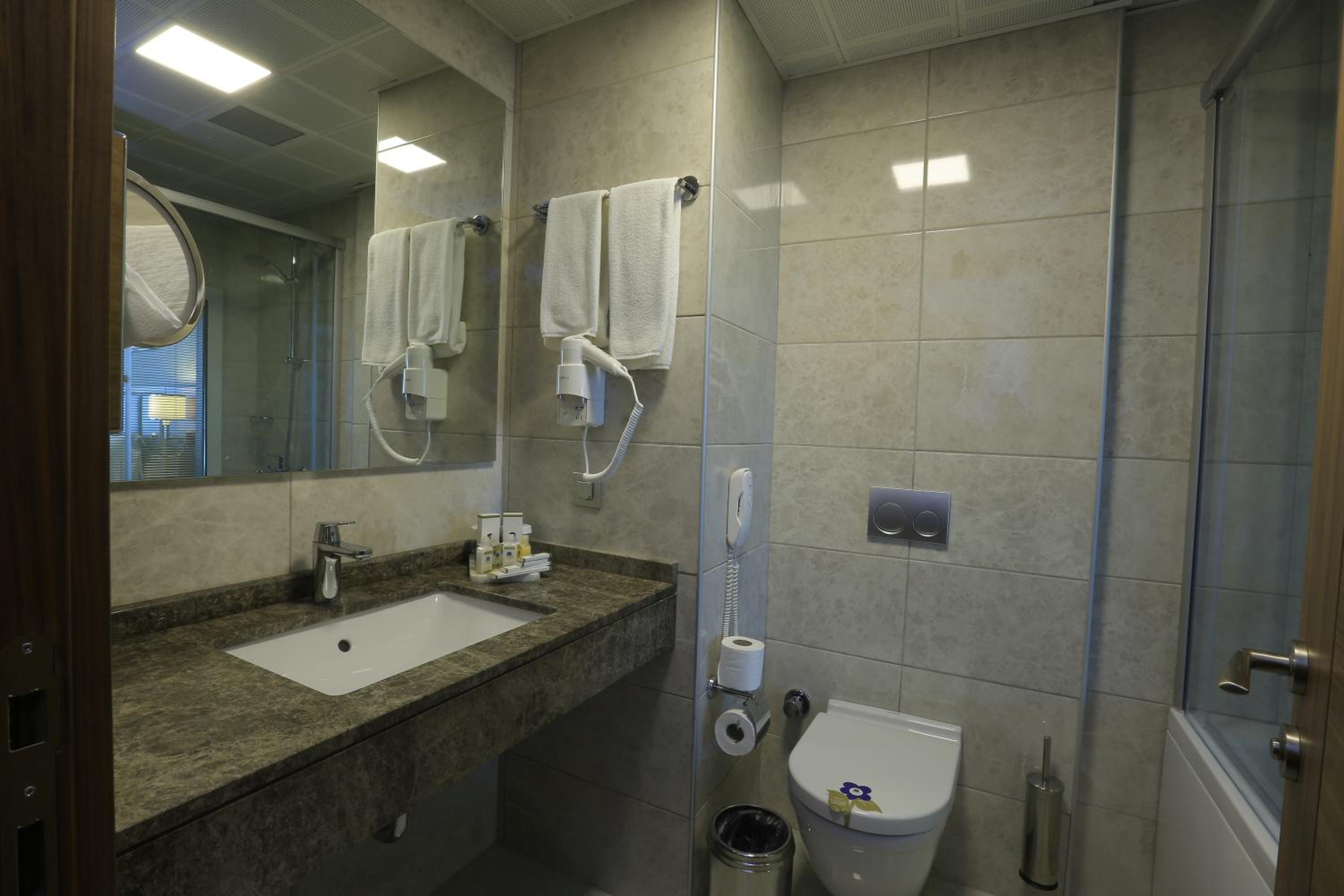 Best Western Premier Karsiyaka Convention & Spa Hotel - Image 41