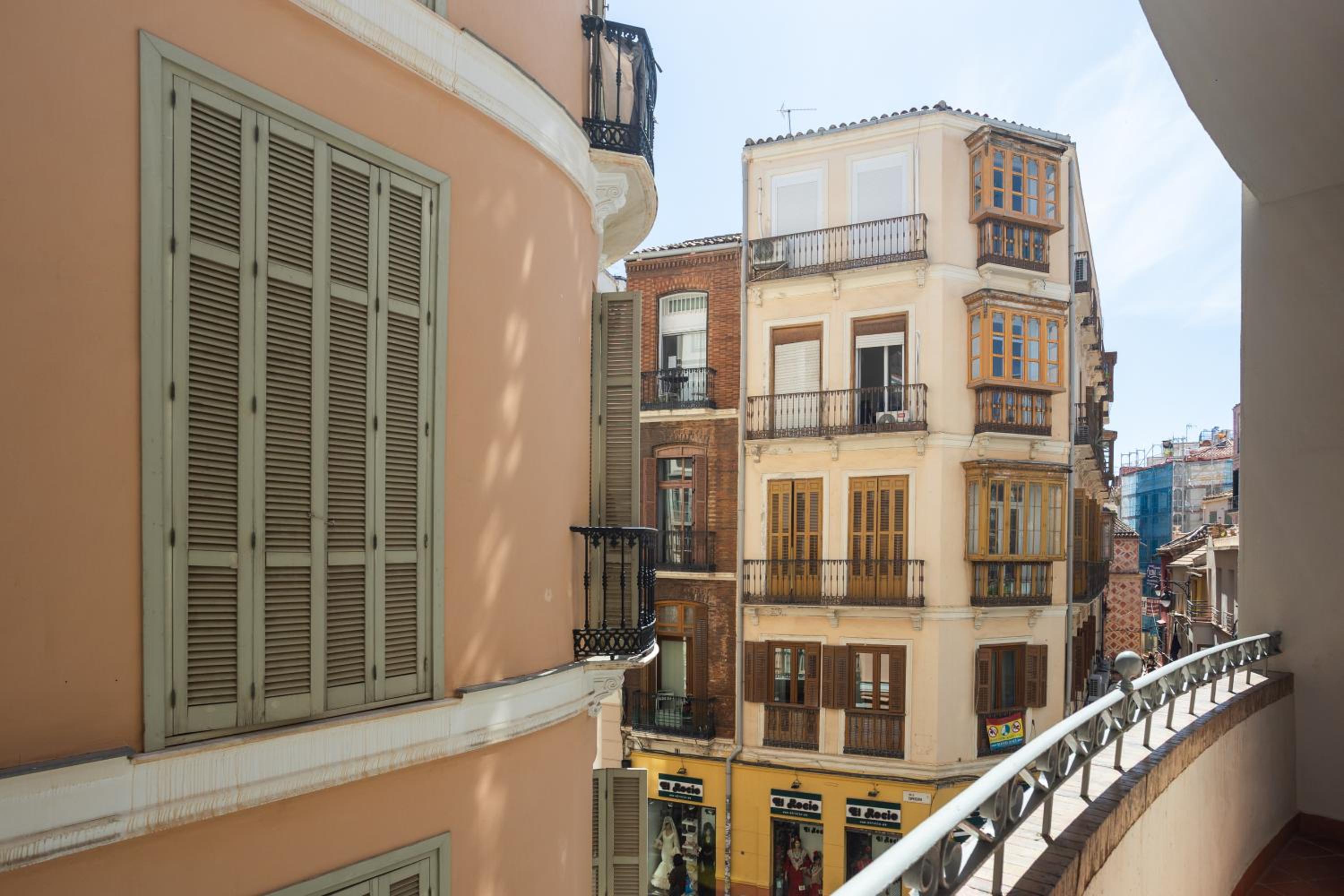 Chinitas Santos Apartments