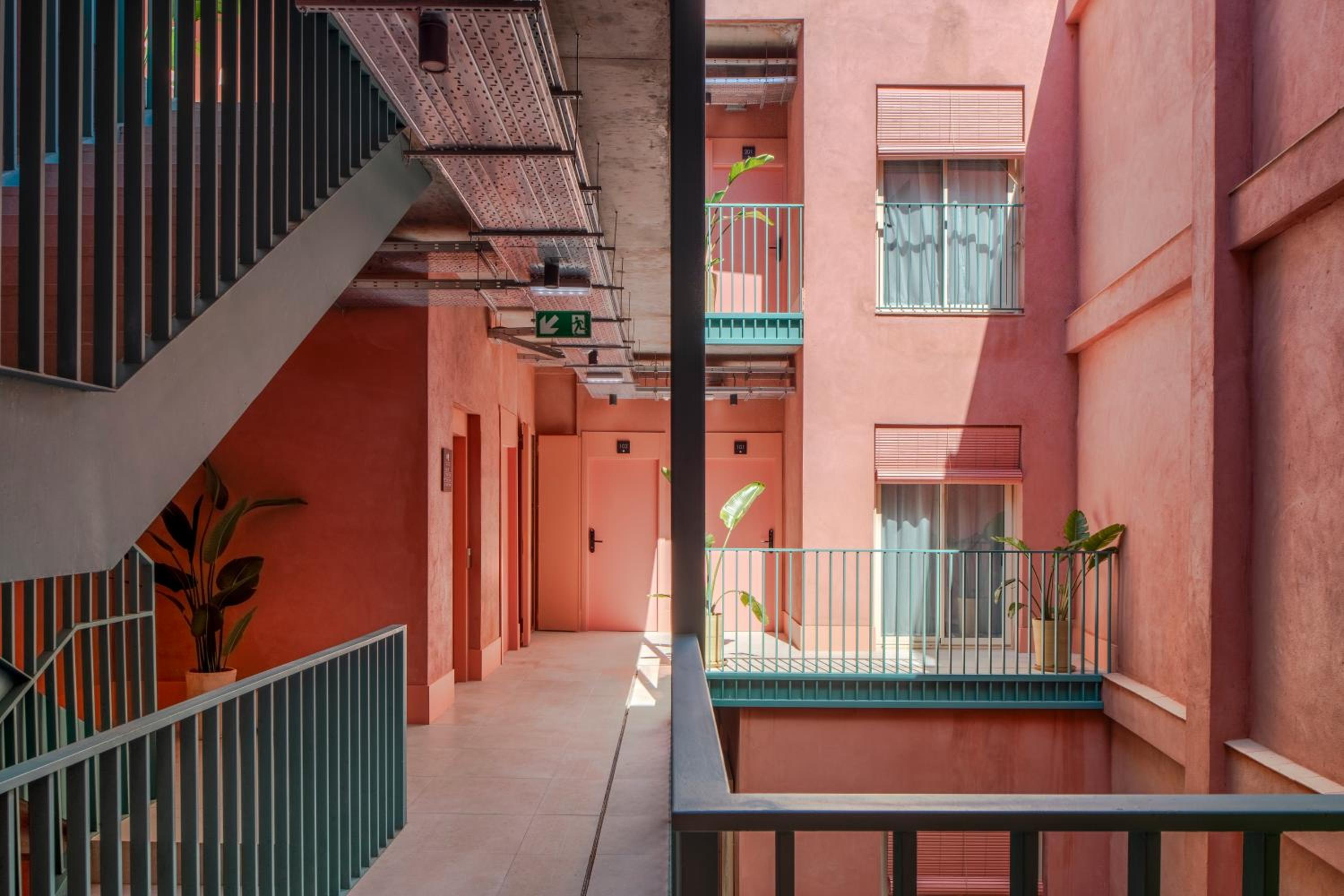 Magno Apartments Clavellinas