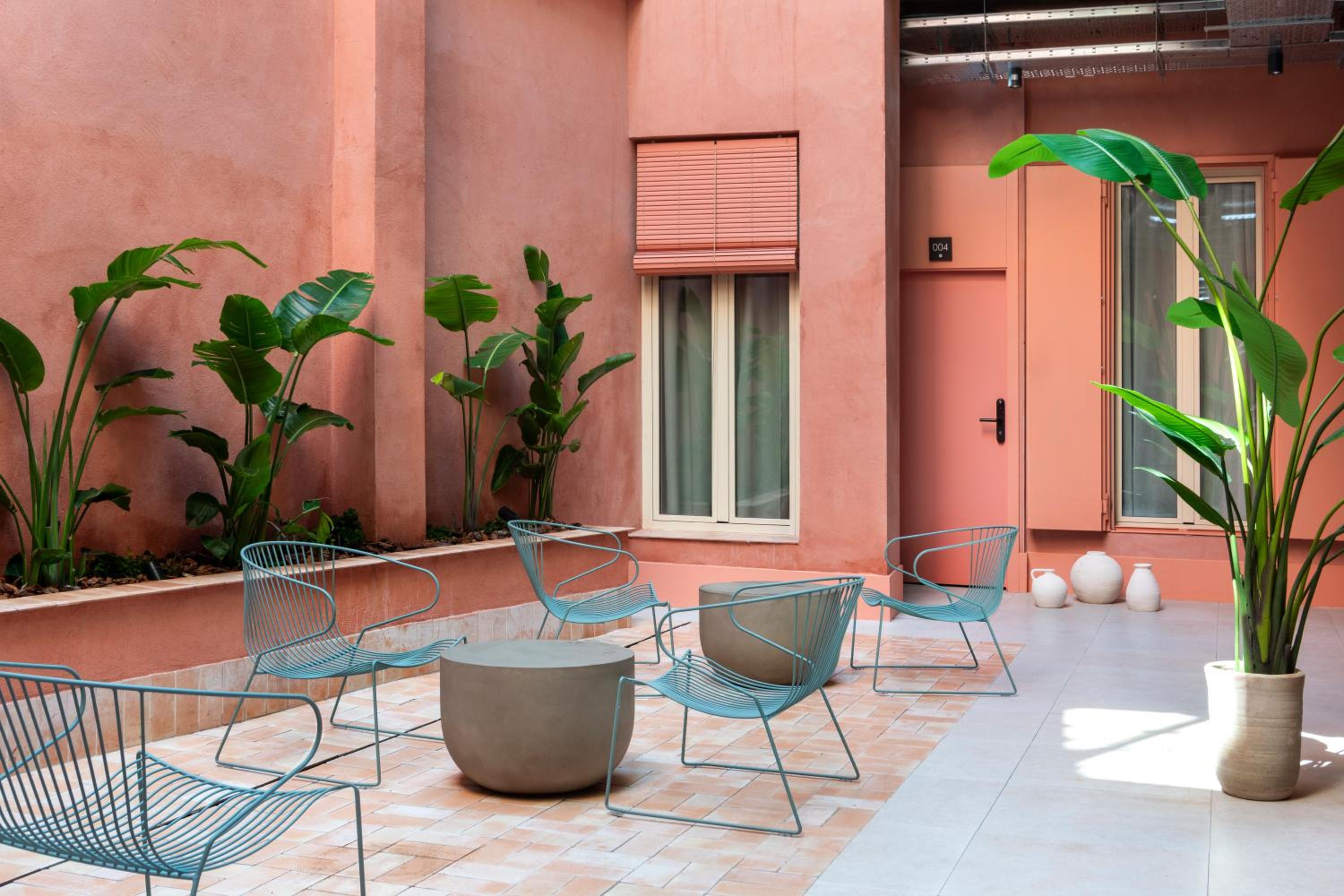 Magno Apartments Clavellinas