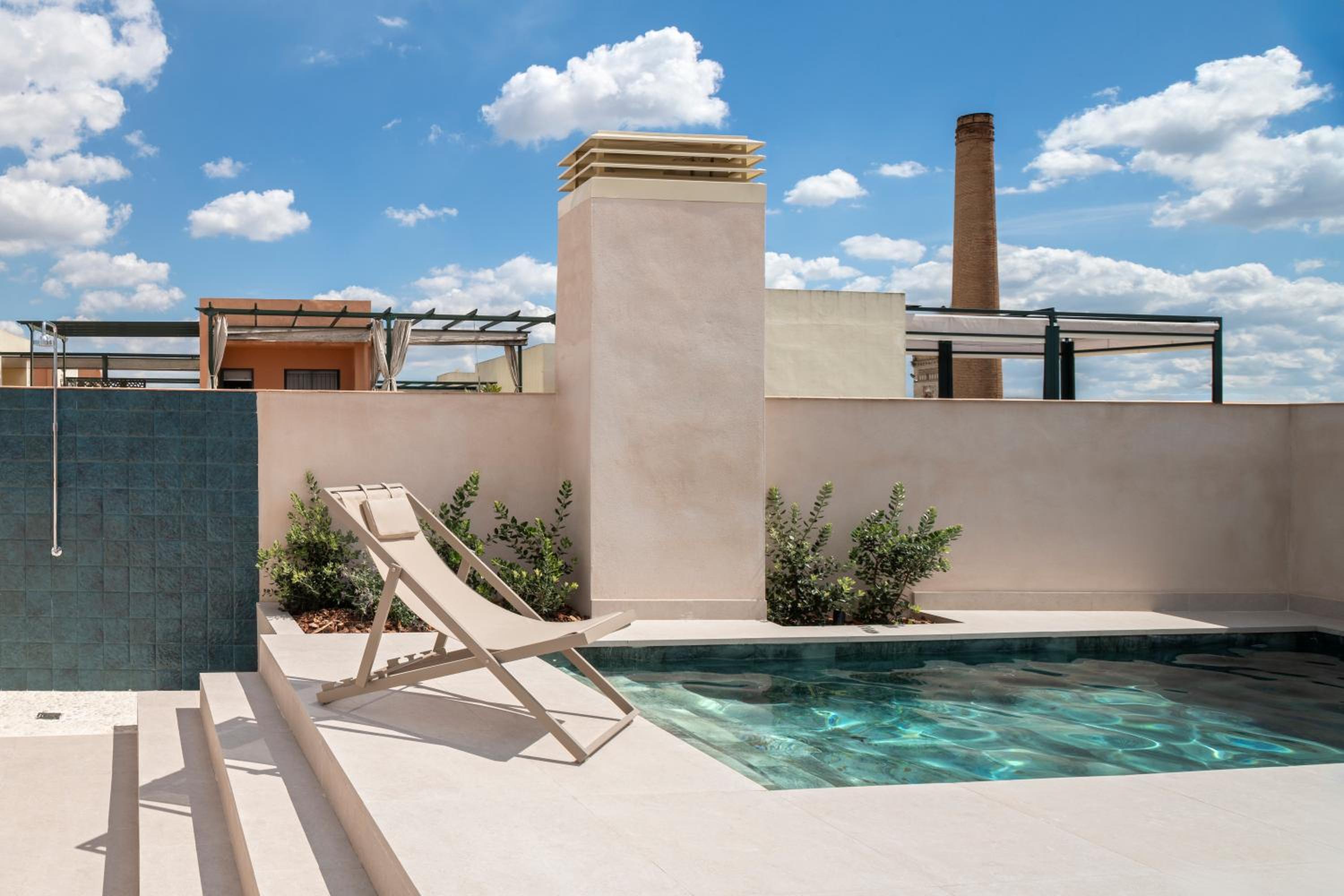 Magno Apartments Clavellinas