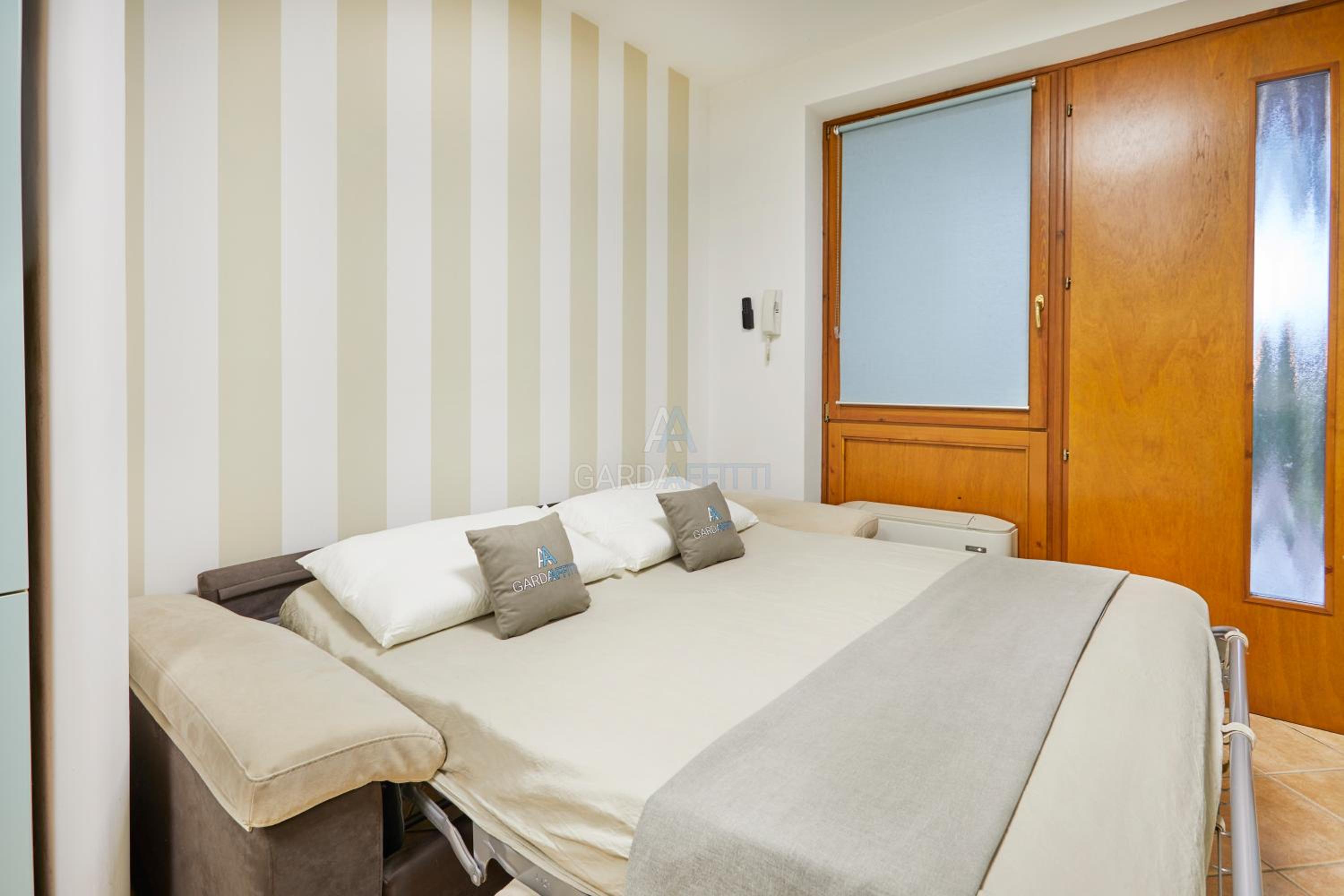 Rubino Apartment - Tre piscine a pochi passi dal lago