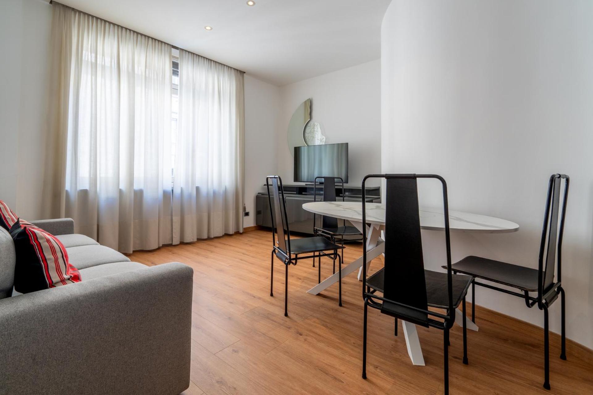 Italianflat - Elegant flat with balcony M4 Tricolore - 7 pax