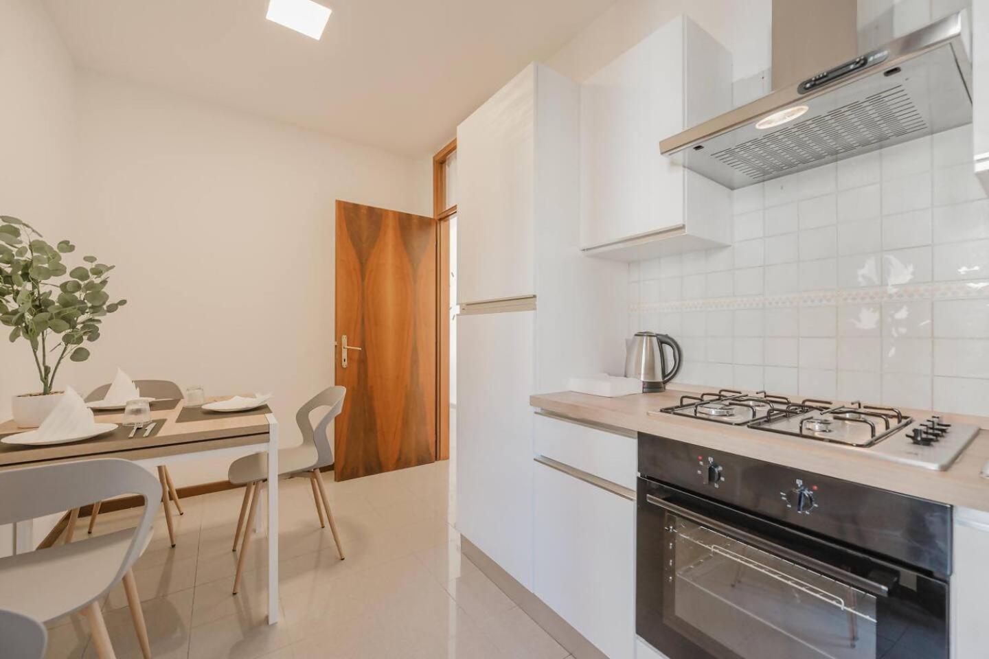 Unico Apt 4, 6 ospiti, parcheggio gratis, 10 minuti da Venezia