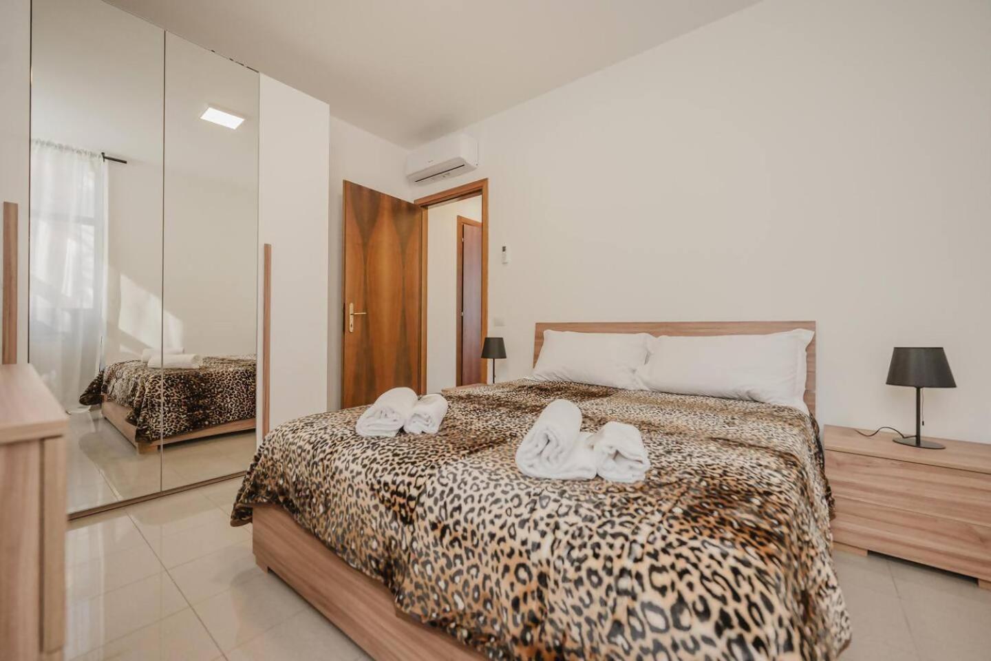 Unico Apt 4, 6 ospiti, parcheggio gratis, 10 minuti da Venezia