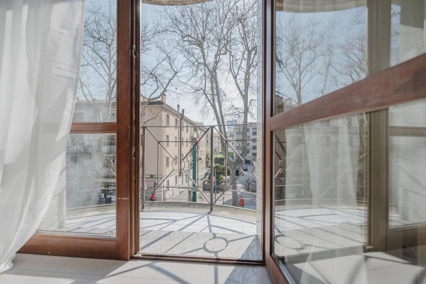 Unico Apt 4, 6 ospiti, parcheggio gratis, 10 minuti da Venezia