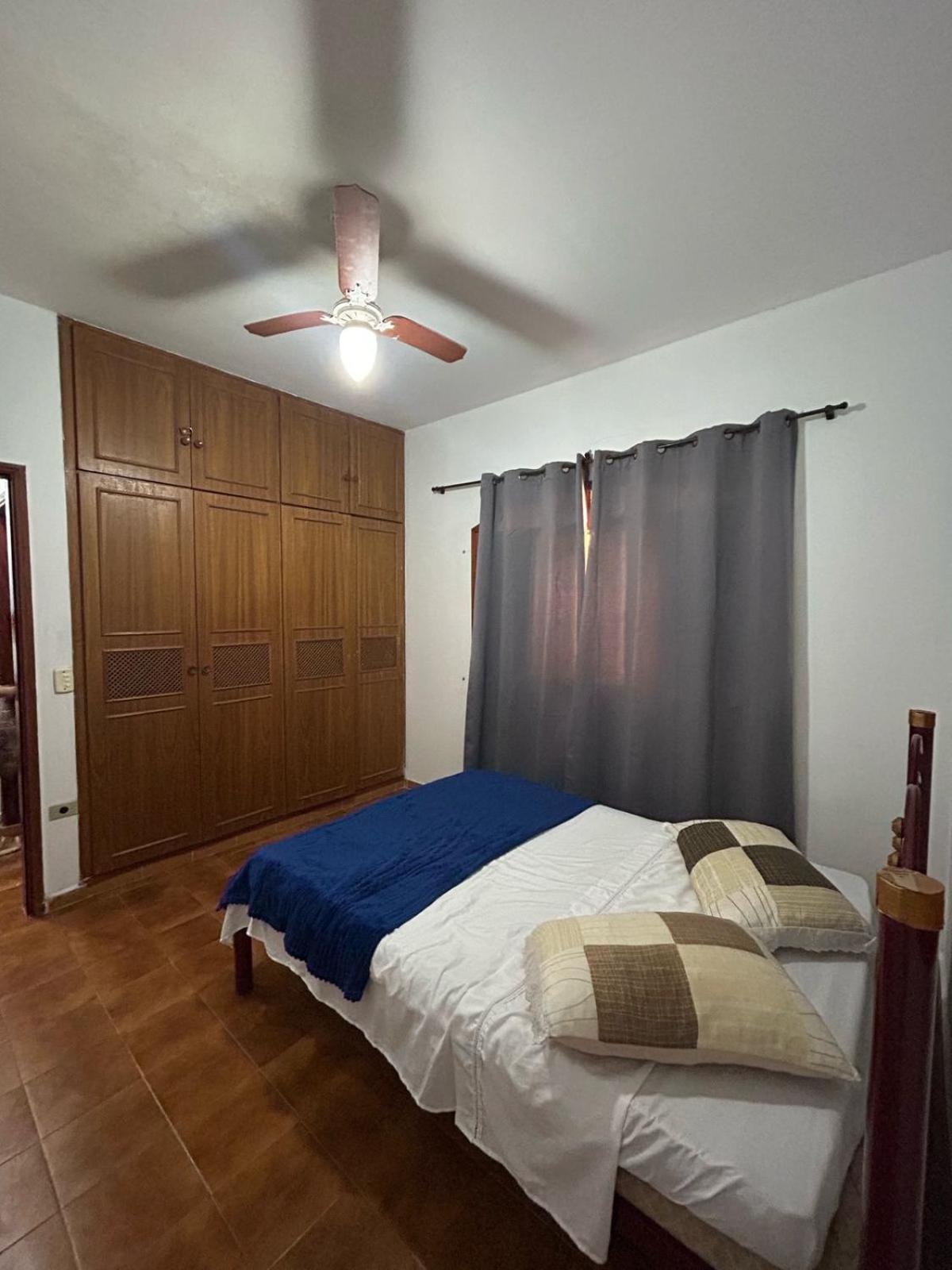 Casa Praia Grande pé na areia