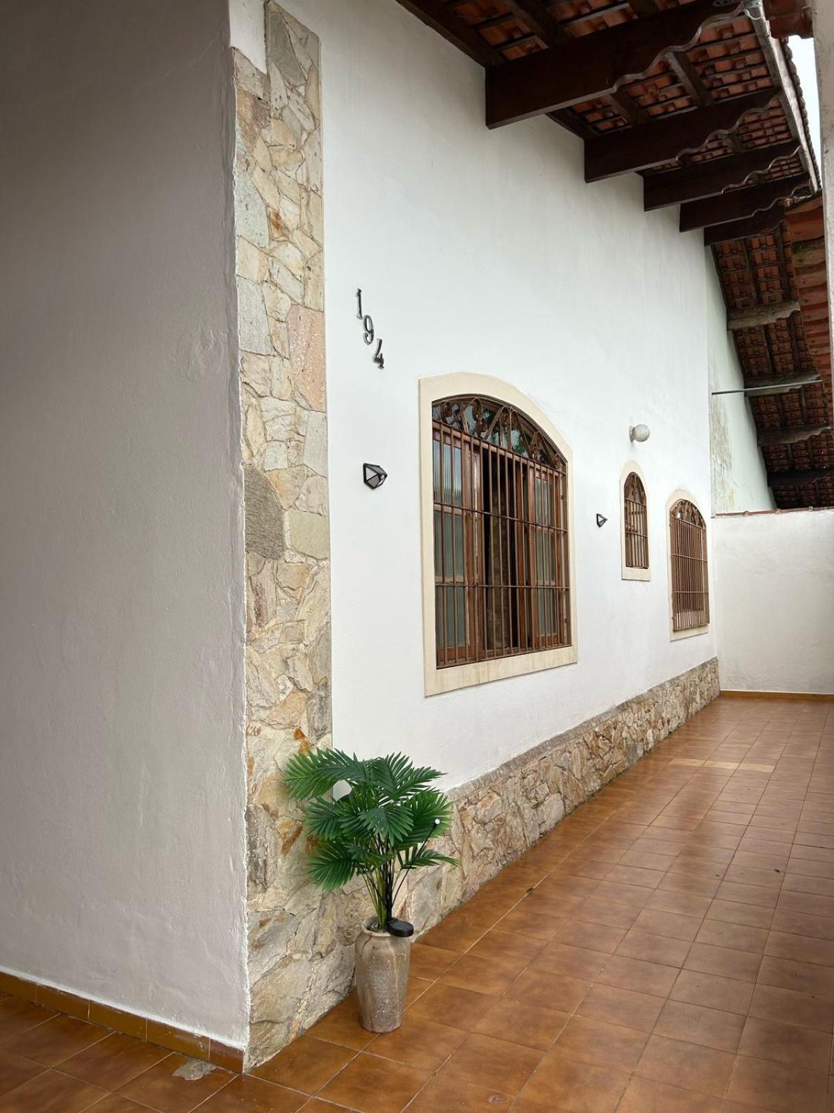 Casa Praia Grande pé na areia