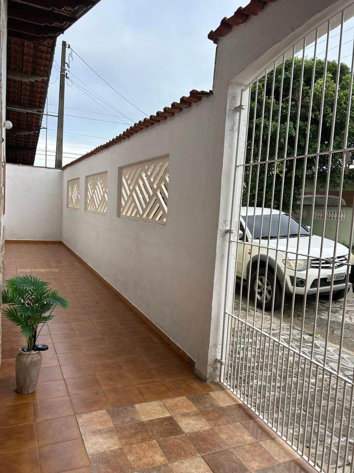 Casa Praia Grande pé na areia