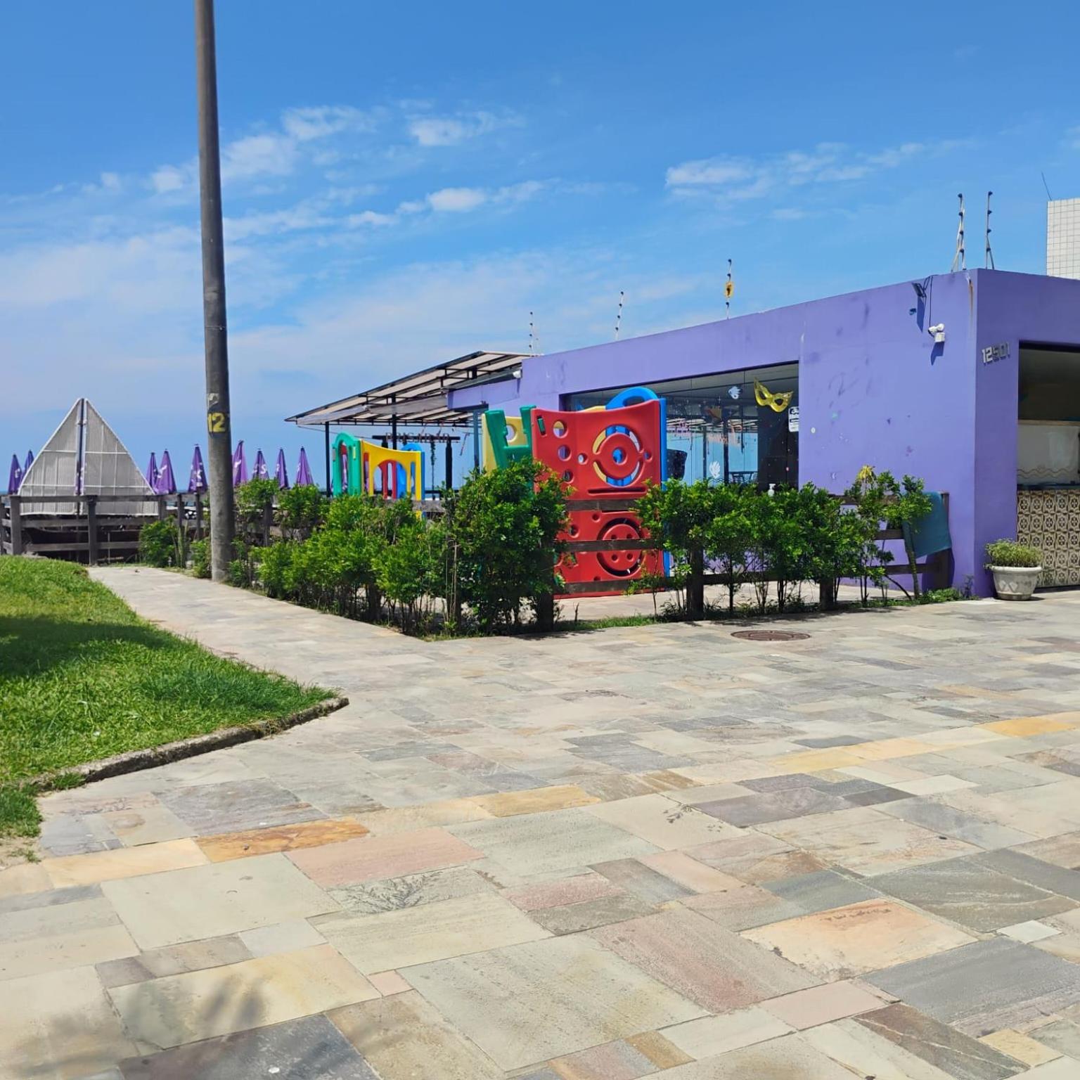 Casa Praia Grande pé na areia