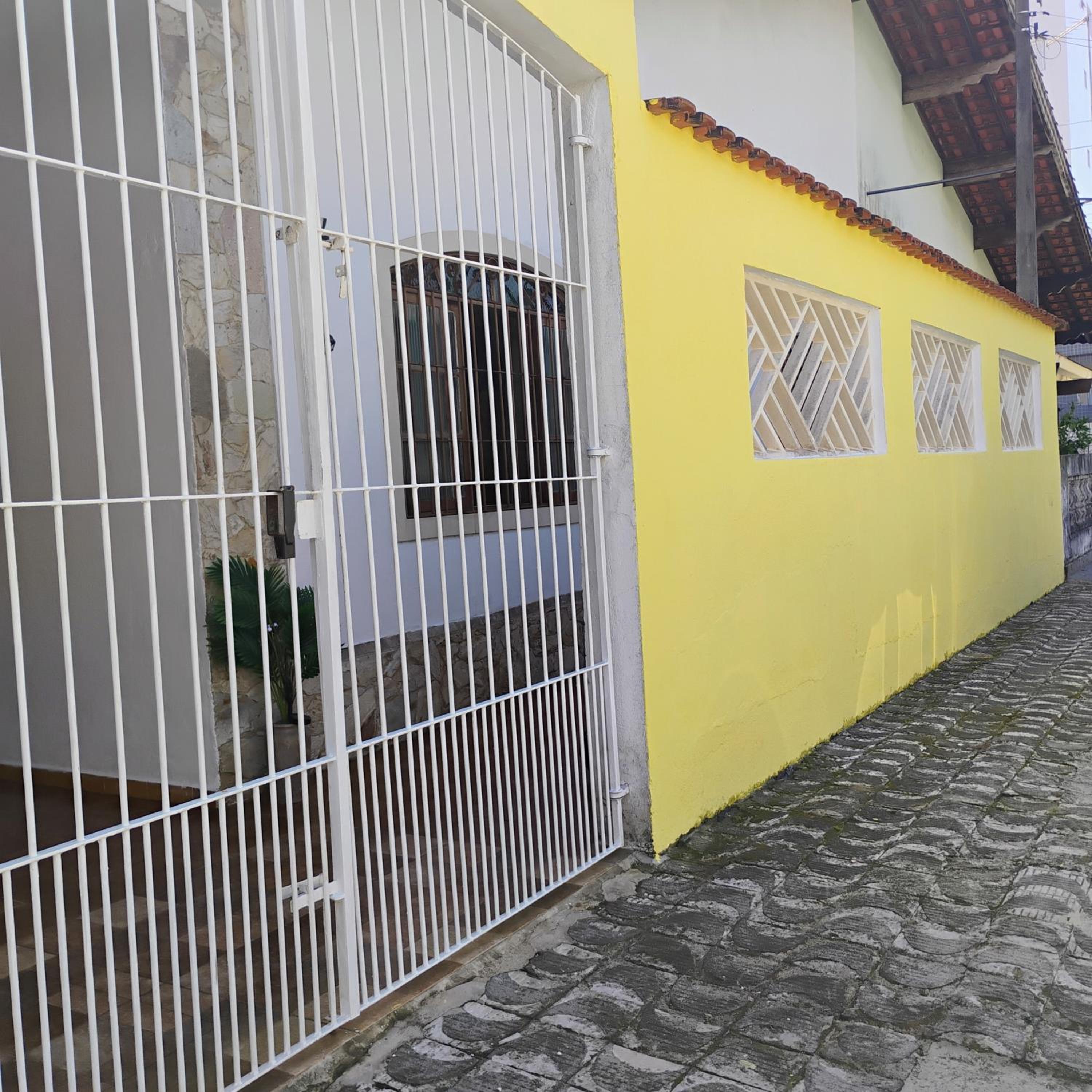 Casa Praia Grande pé na areia