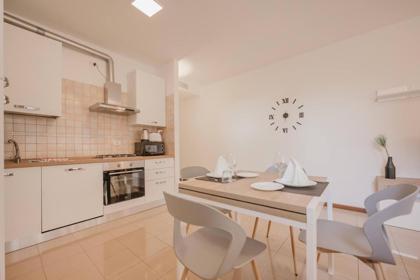 Unico Apt 8, 4 ospiti, parcheggio gratis, 10 minuti da Venezia