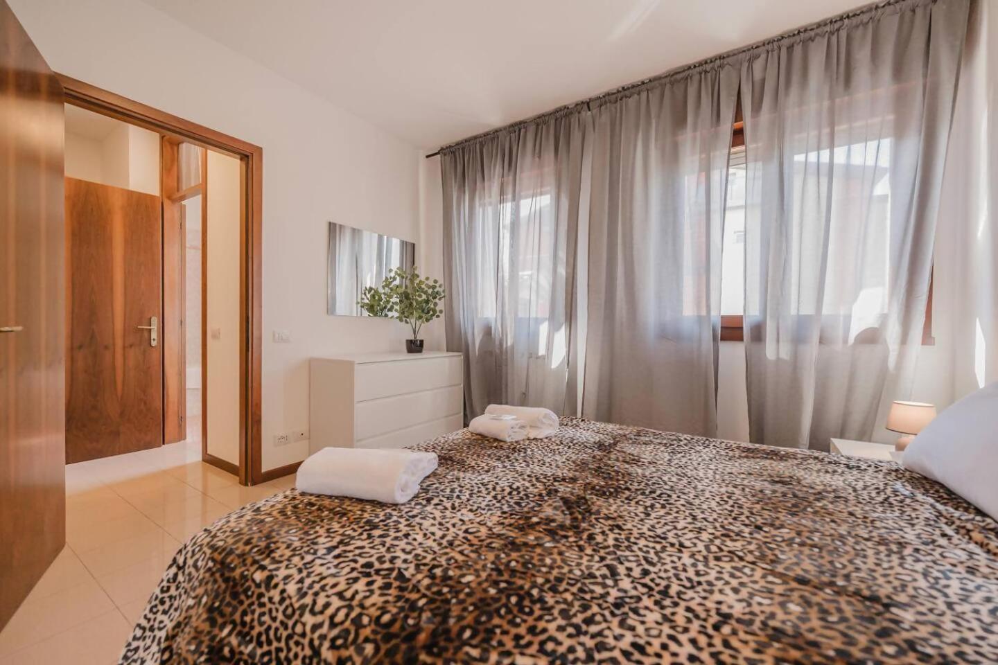 Unico Apt 8, 4 ospiti, parcheggio gratis, 10 minuti da Venezia