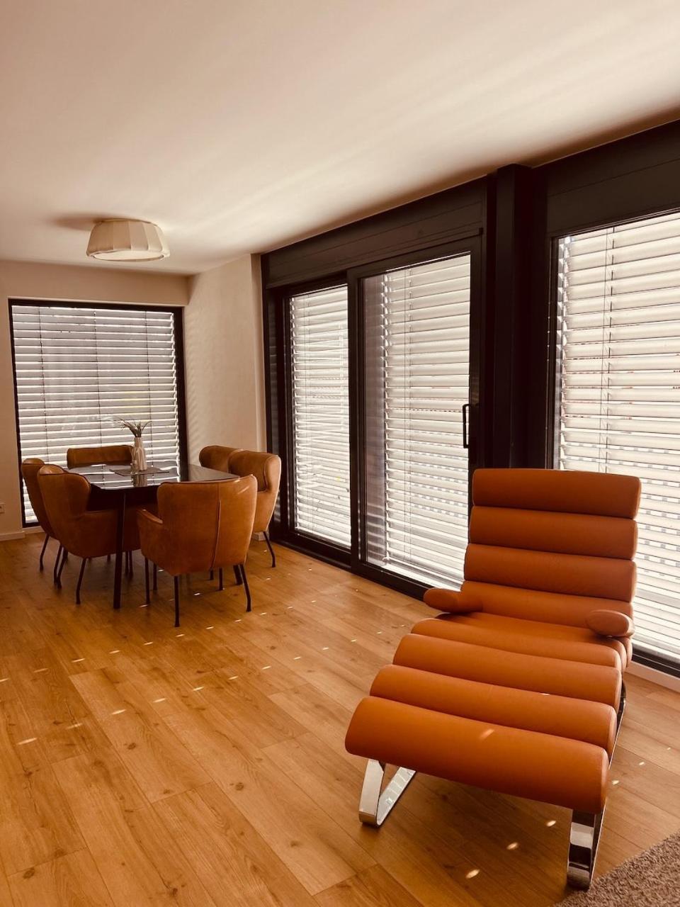 AlbLoft - Modernes neues Apartment nahe City & Alb für bis zu 6 Personen in Kirchentellinsfurt