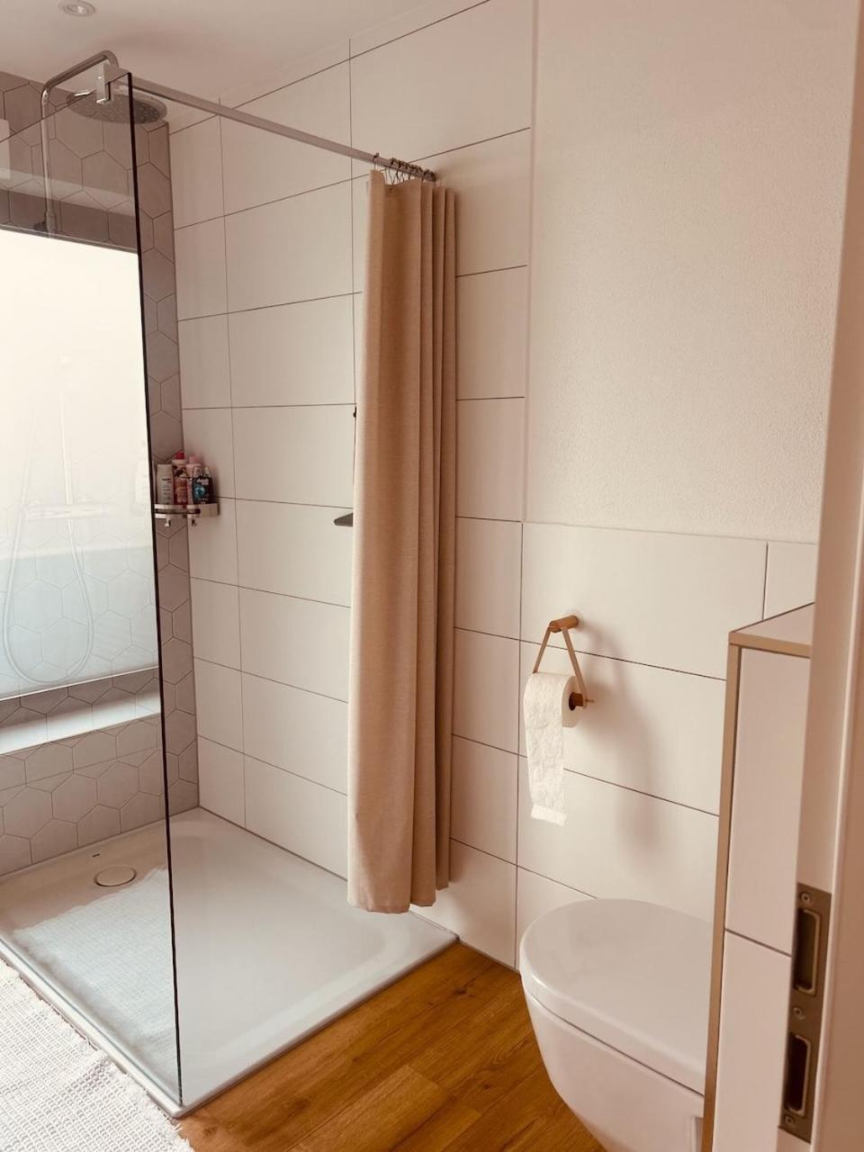 AlbLoft - Modernes neues Apartment nahe City & Alb für bis zu 6 Personen in Kirchentellinsfurt