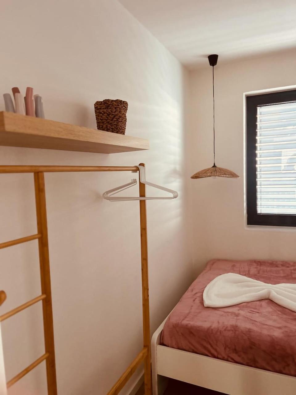 AlbLoft - Modernes neues Apartment nahe City & Alb für bis zu 6 Personen in Kirchentellinsfurt