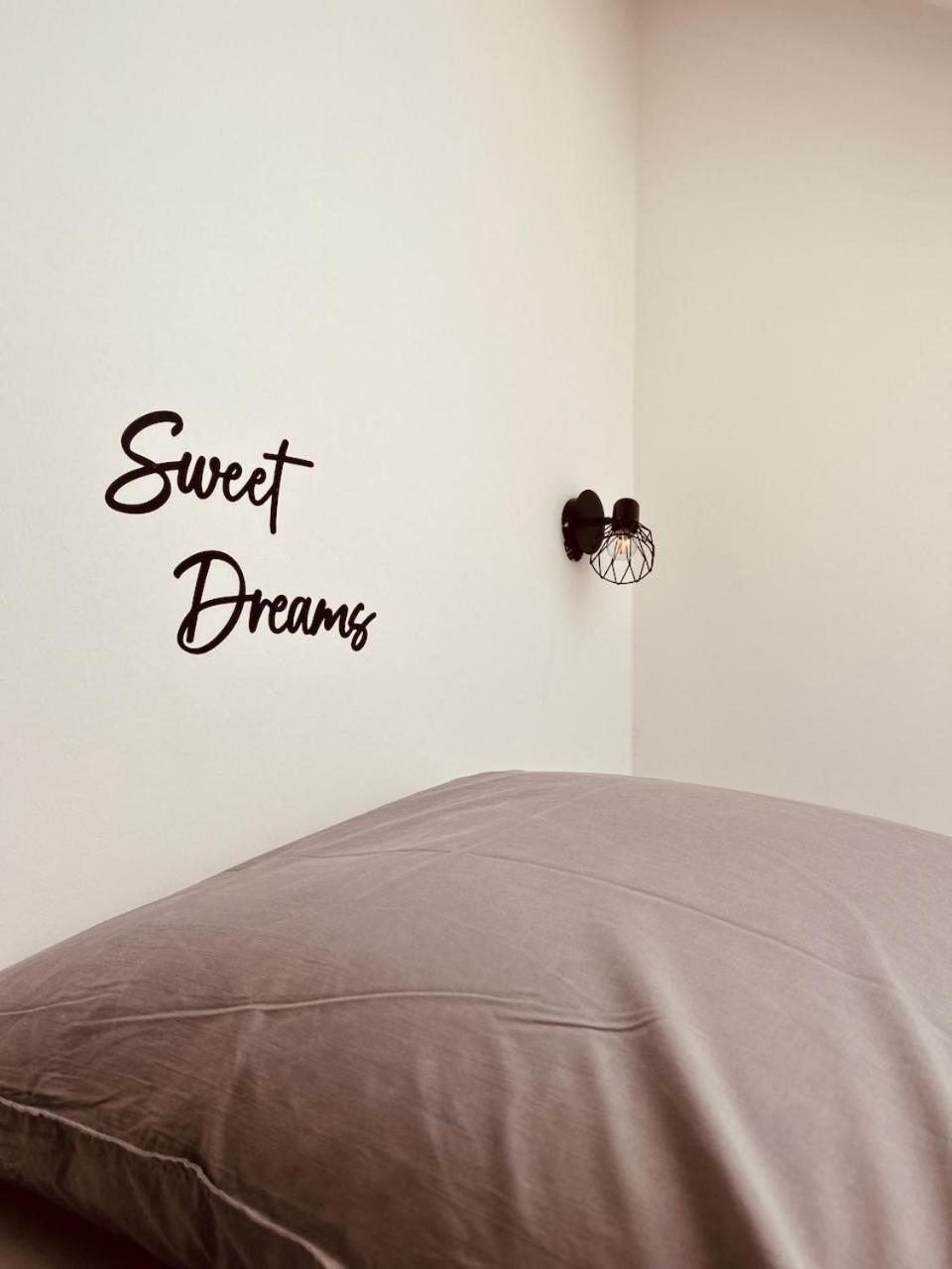 DachNest - Wundervolles neues Dachgeschoss Apartment für bis zu 4 Personen in Kirchentellinsfurt