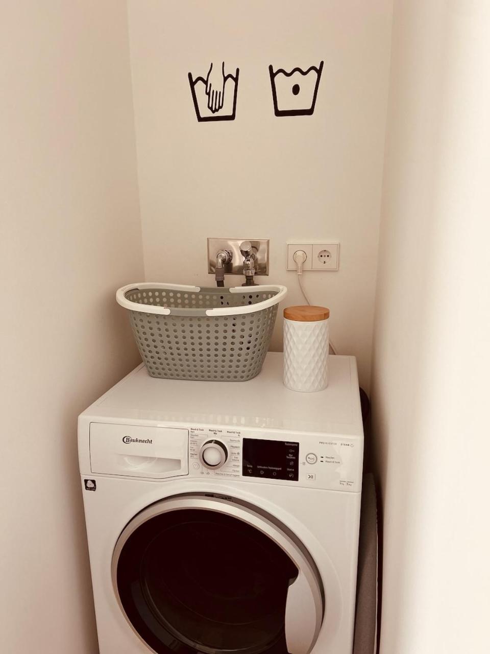 DachNest - Wundervolles neues Dachgeschoss Apartment für bis zu 4 Personen in Kirchentellinsfurt