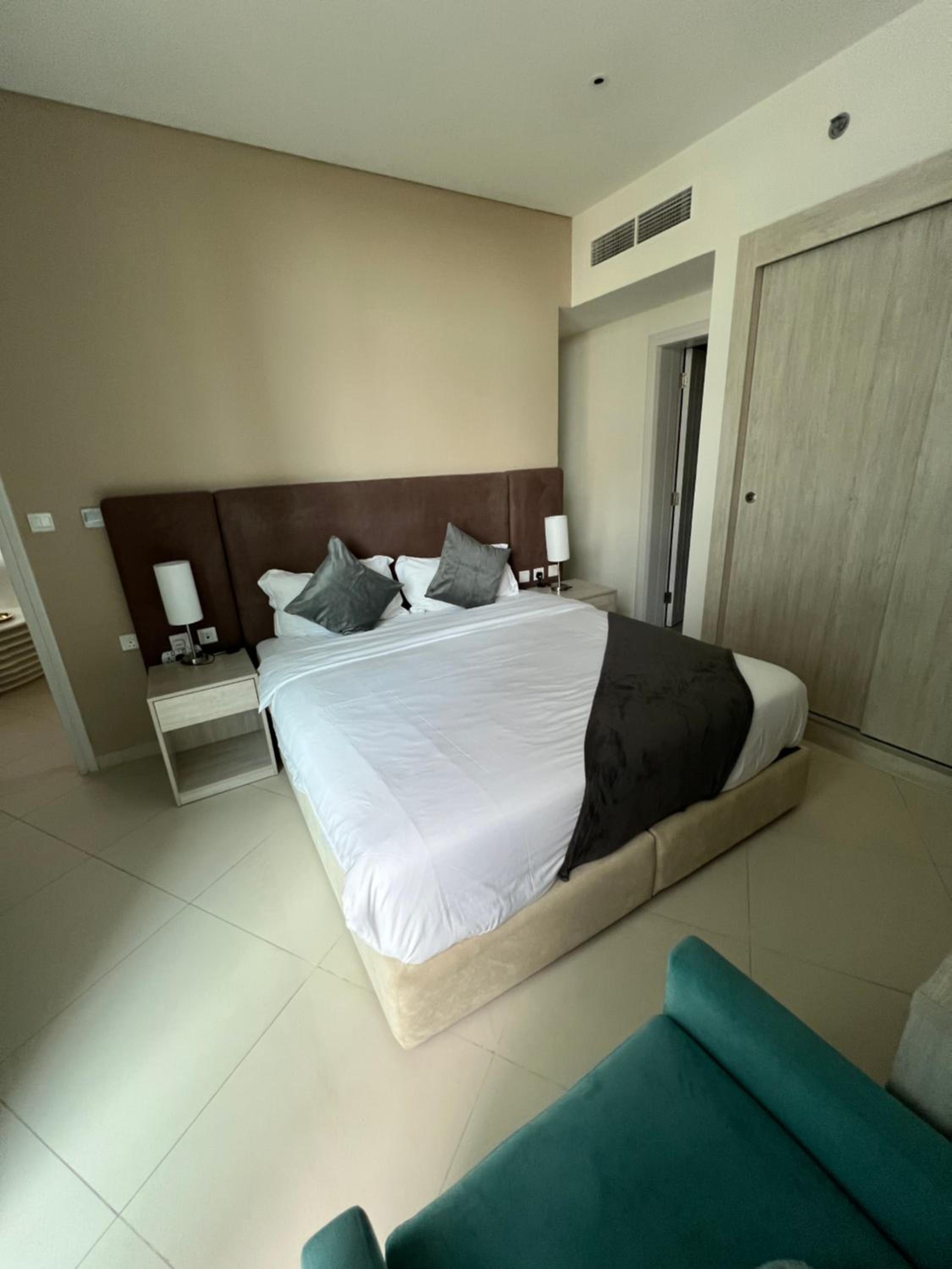 SevenPalm 2BR SeaView RooftopPool privBeach