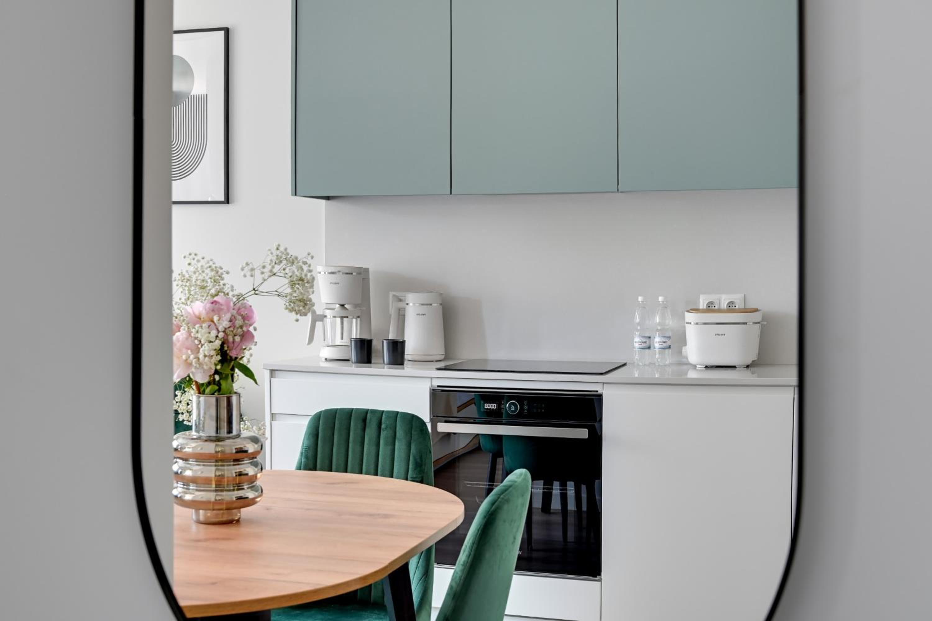Scala Suites with Parking by Lion Apartments