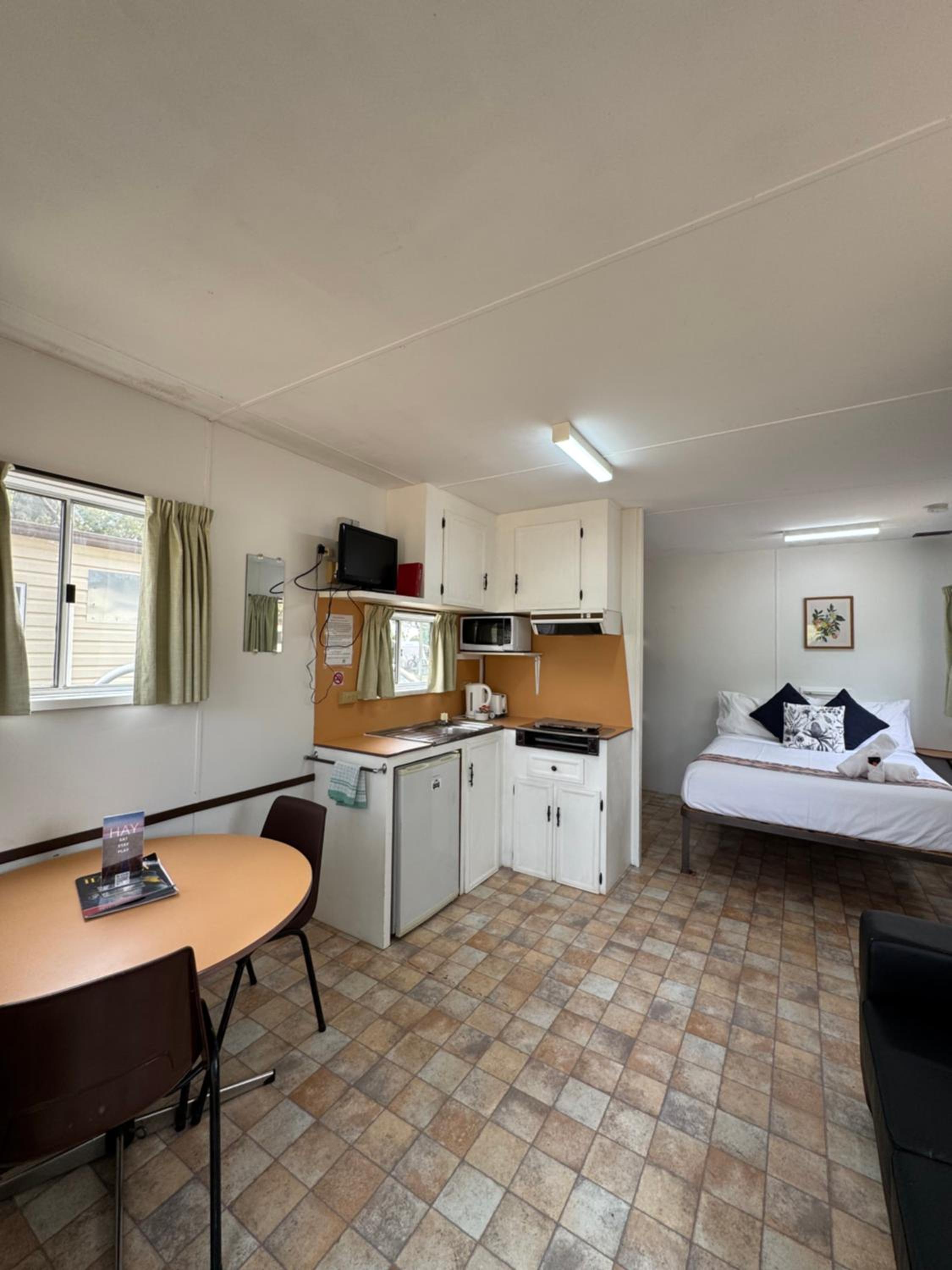 Hay Caravan Park
