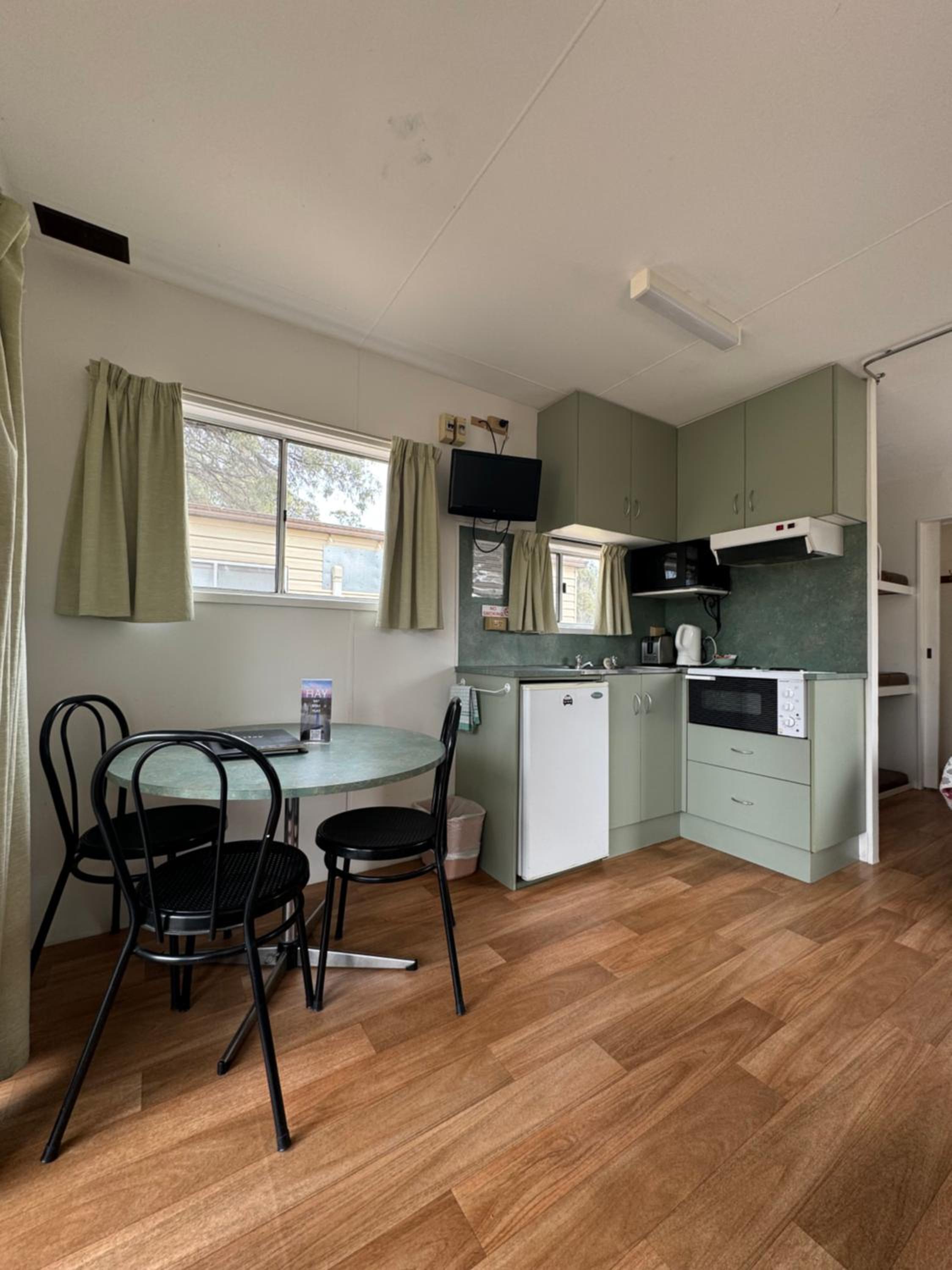 Hay Caravan Park