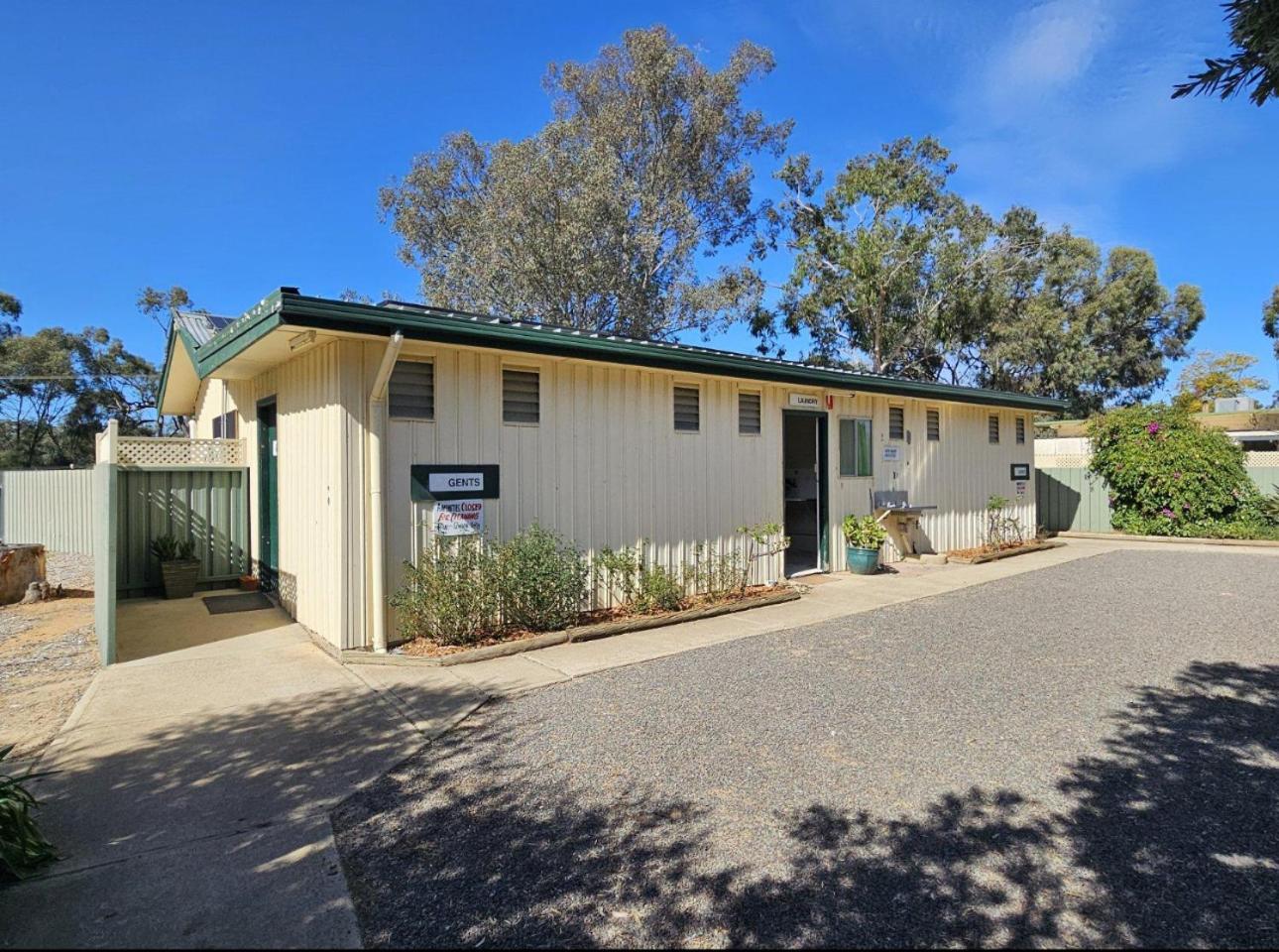 Hay Caravan Park