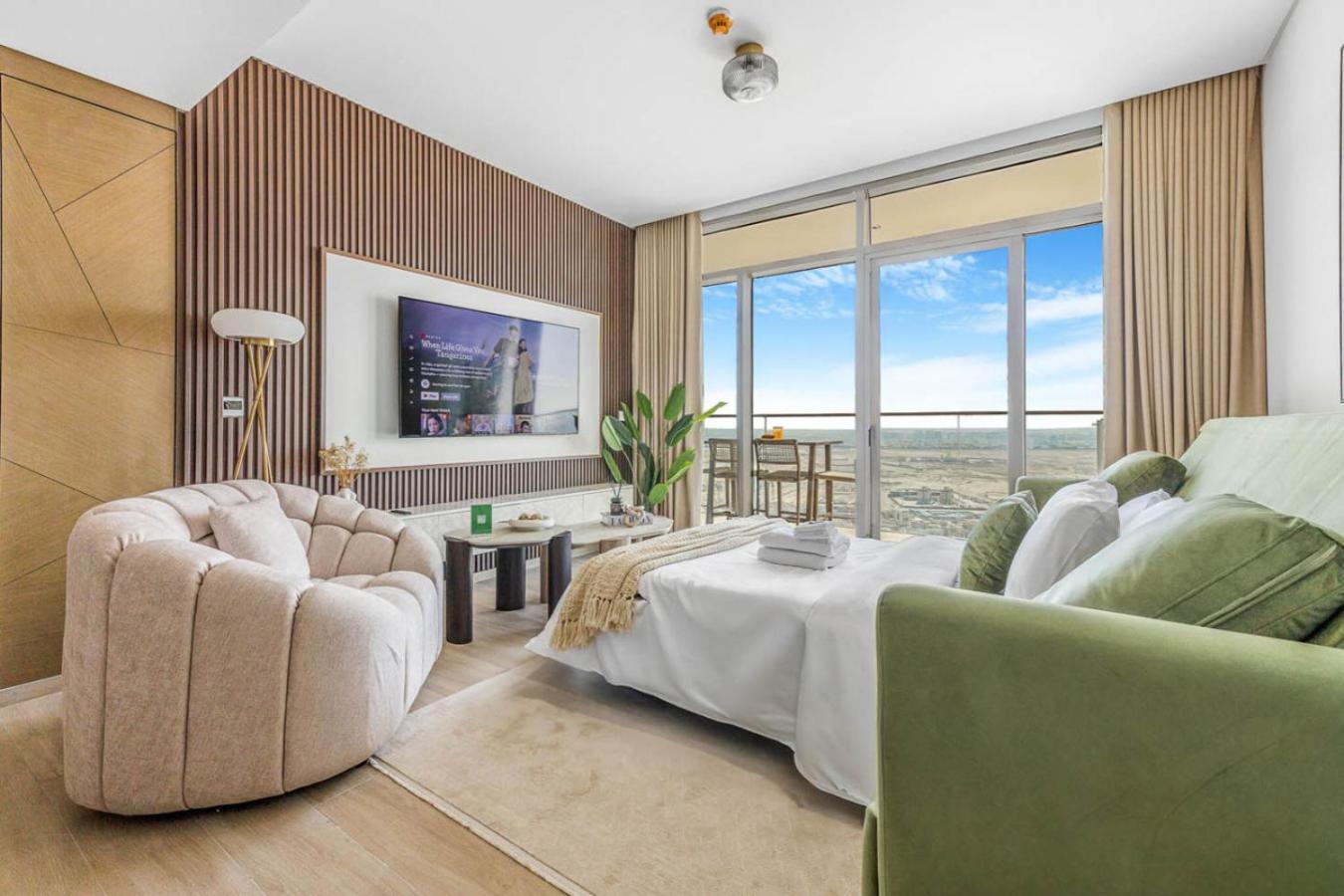 New Beach and Creek View 2BR in Palace Residences