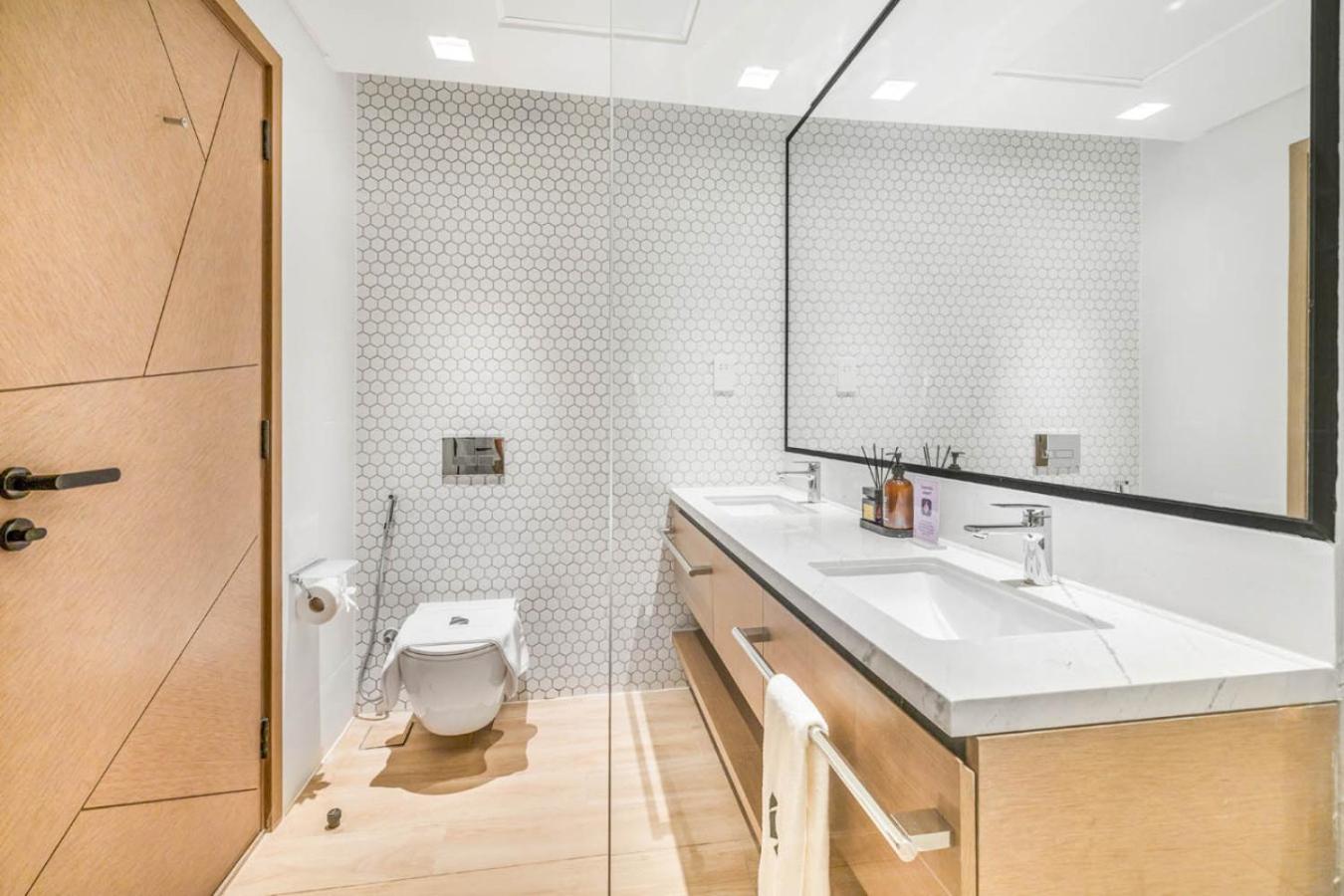 New Beach and Creek View 2BR in Palace Residences