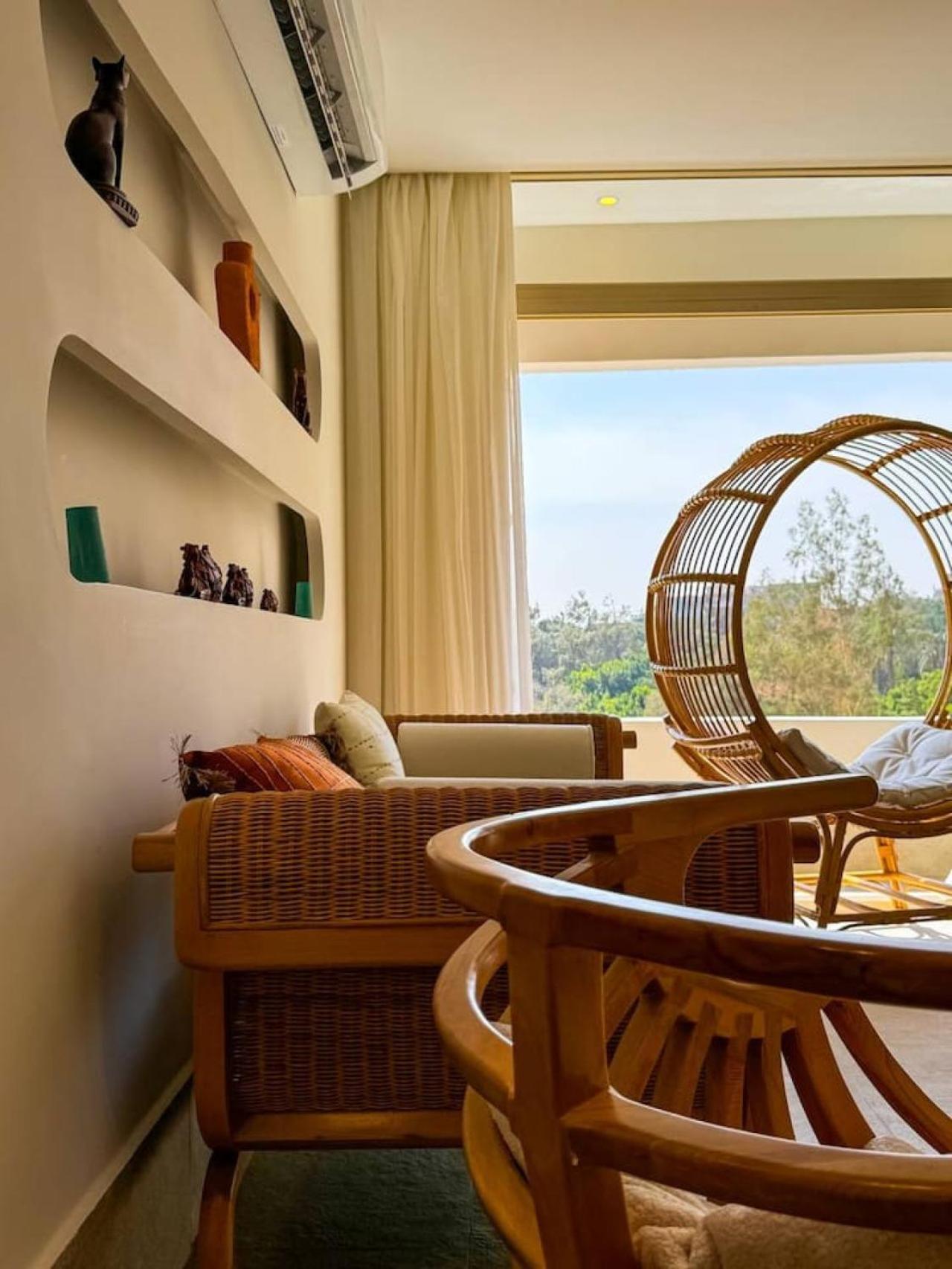 Bohemian Oasis with Pyramids View Ancient Bohemian Giza Khan
