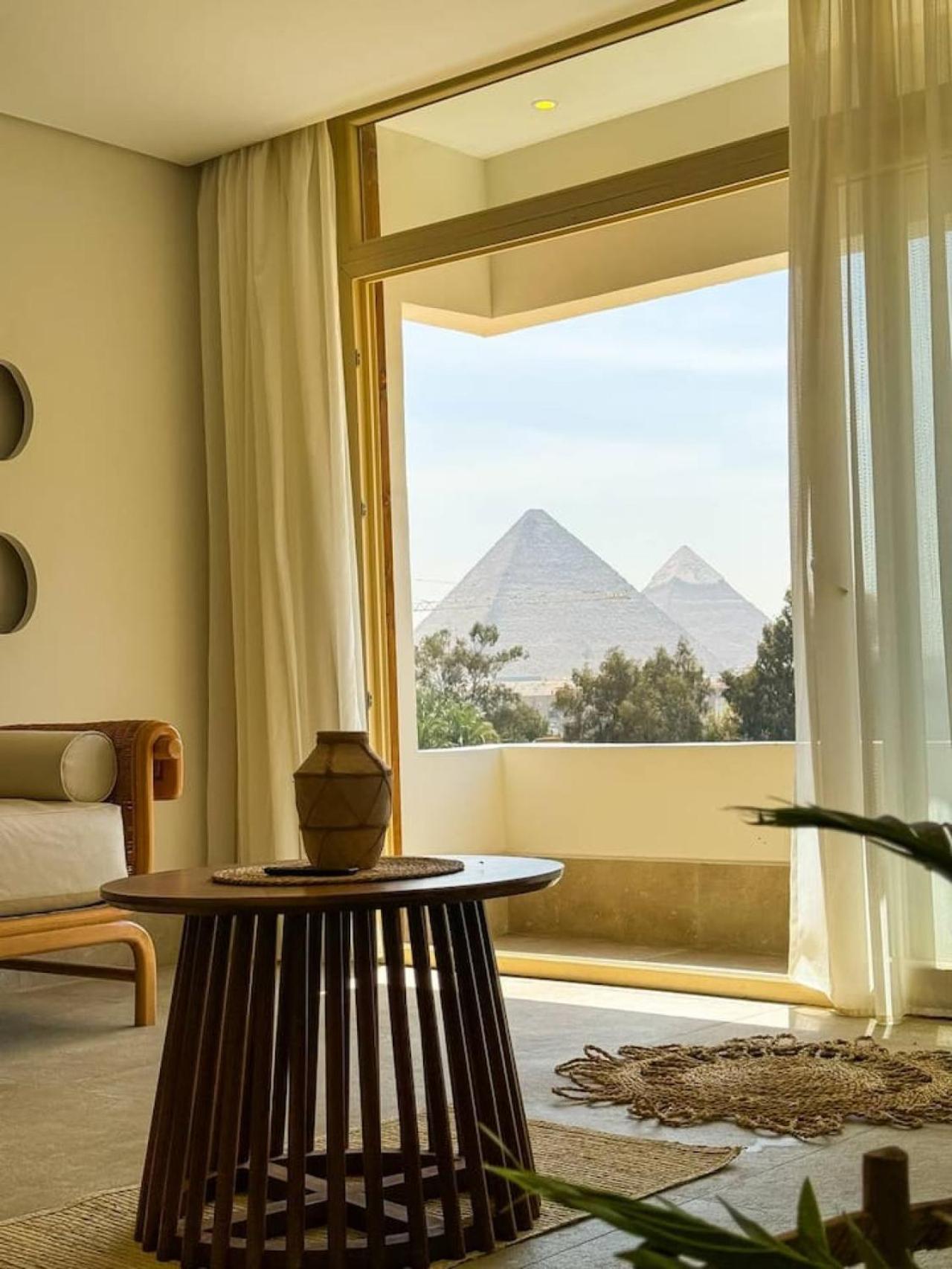Bohemian Oasis with Pyramids View Ancient Bohemian Giza Khan