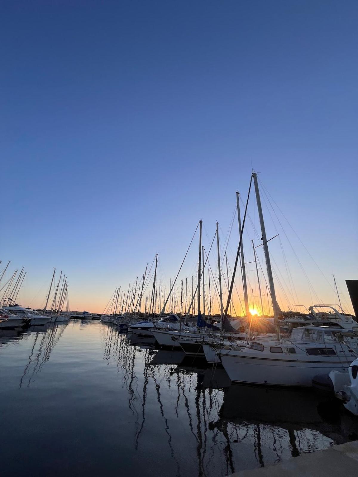 PORT DE HYERES - Appartement 40m2 - 4 personnes - place de PARKING