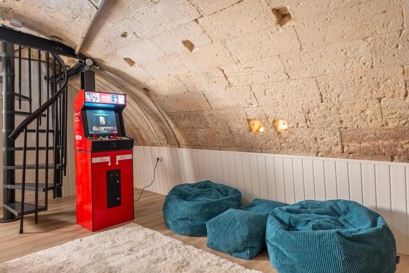 L'ARCADE SECRETE Appartement climatisé, Jacuzzi, Borne d'arcade Bordeaux centre