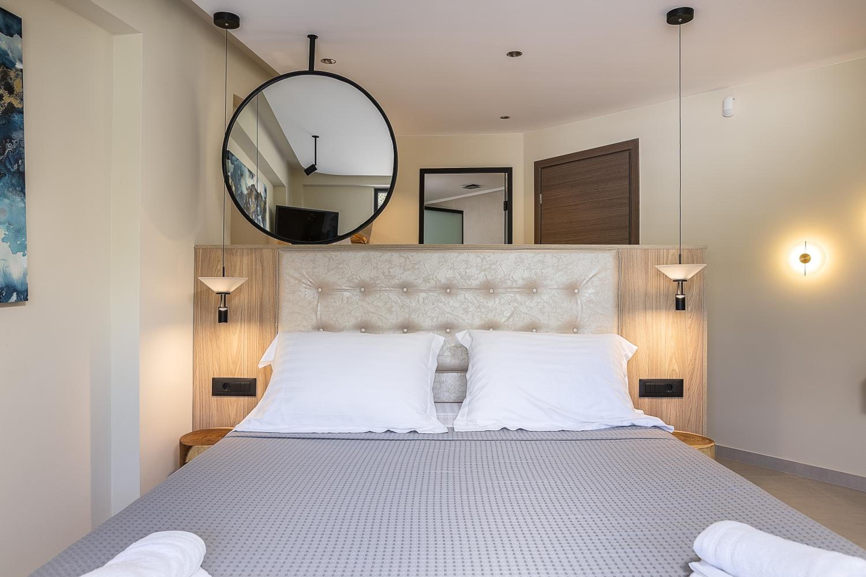Elmima Luxury Villa