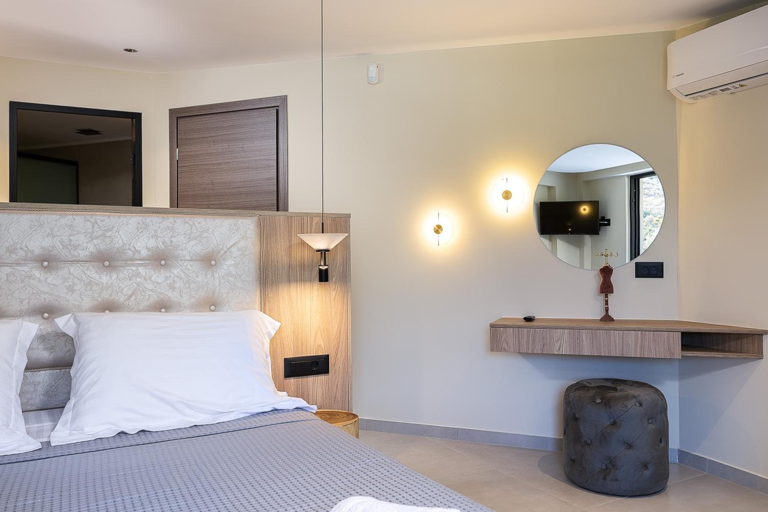 Elmima Luxury Villa
