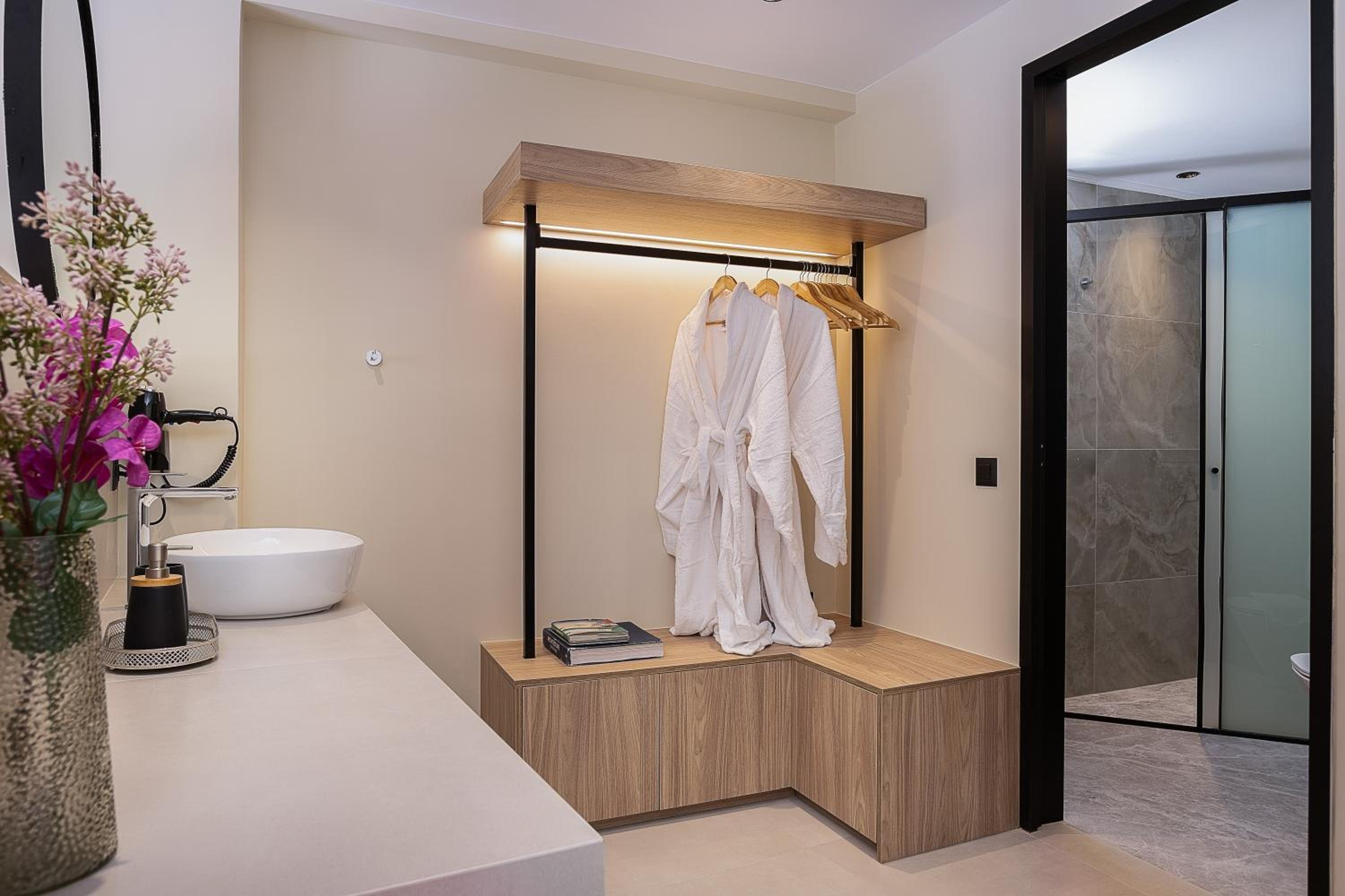 Elmima Luxury Villa