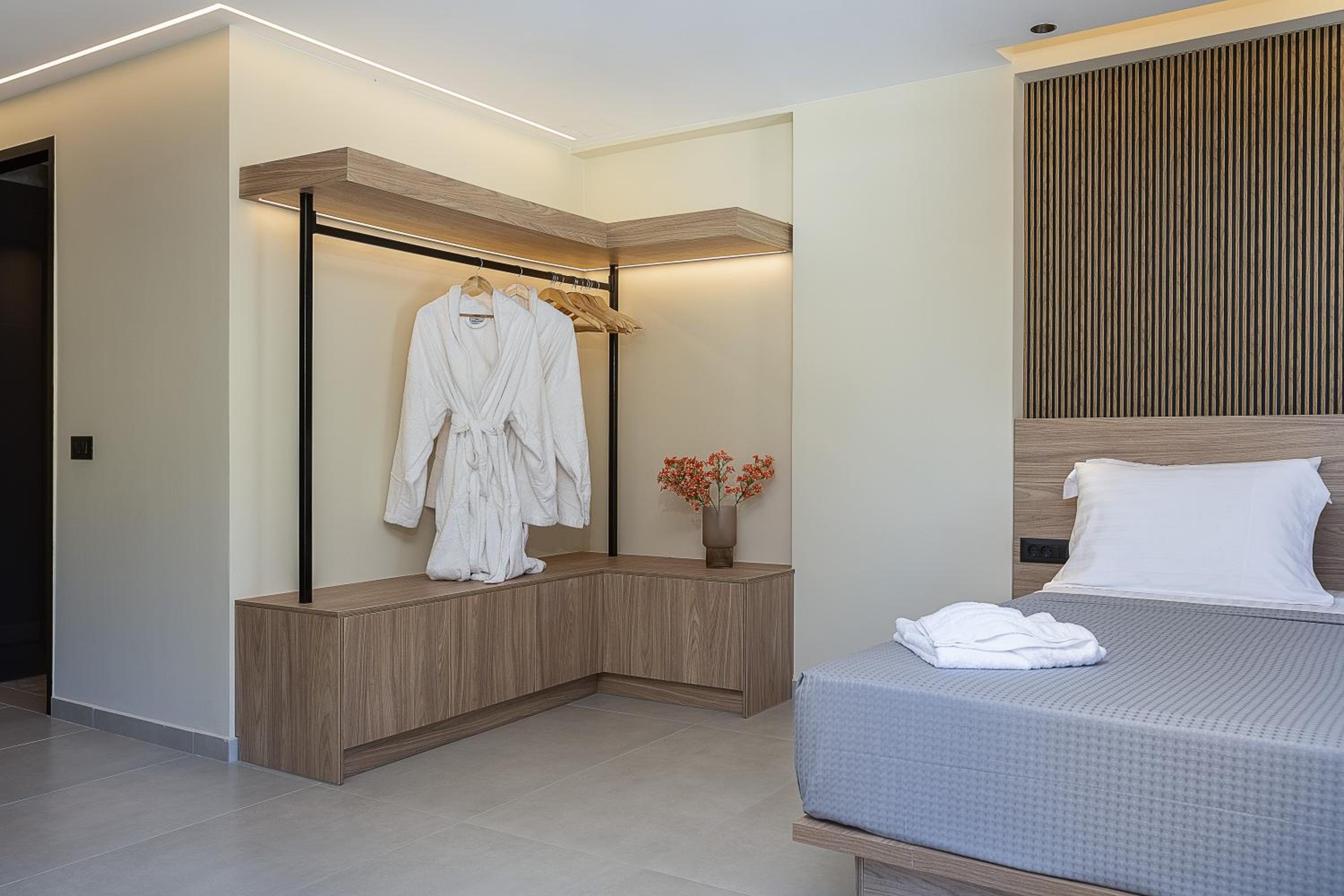 Elmima Luxury Villa