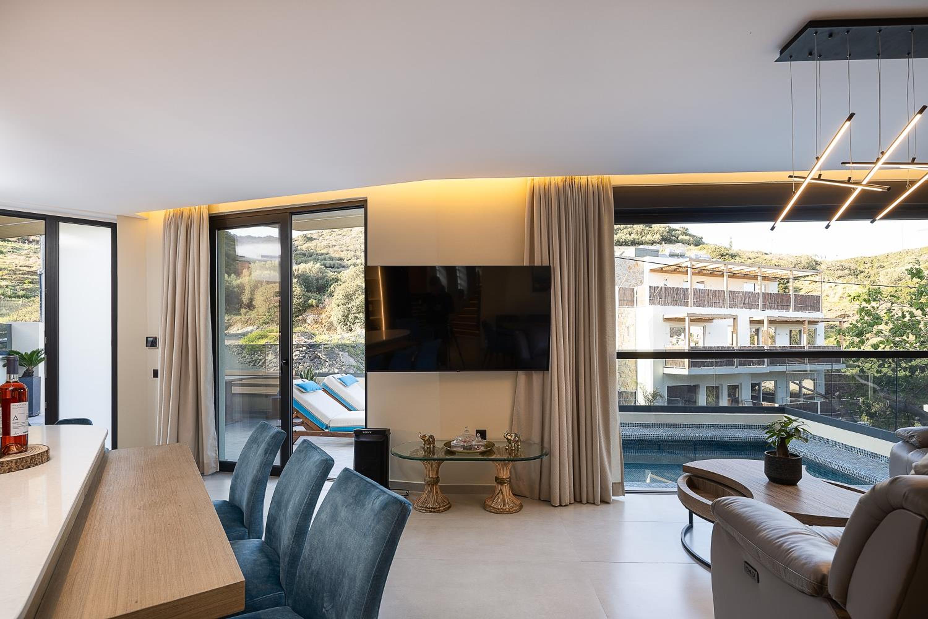 Elmima Luxury Villa